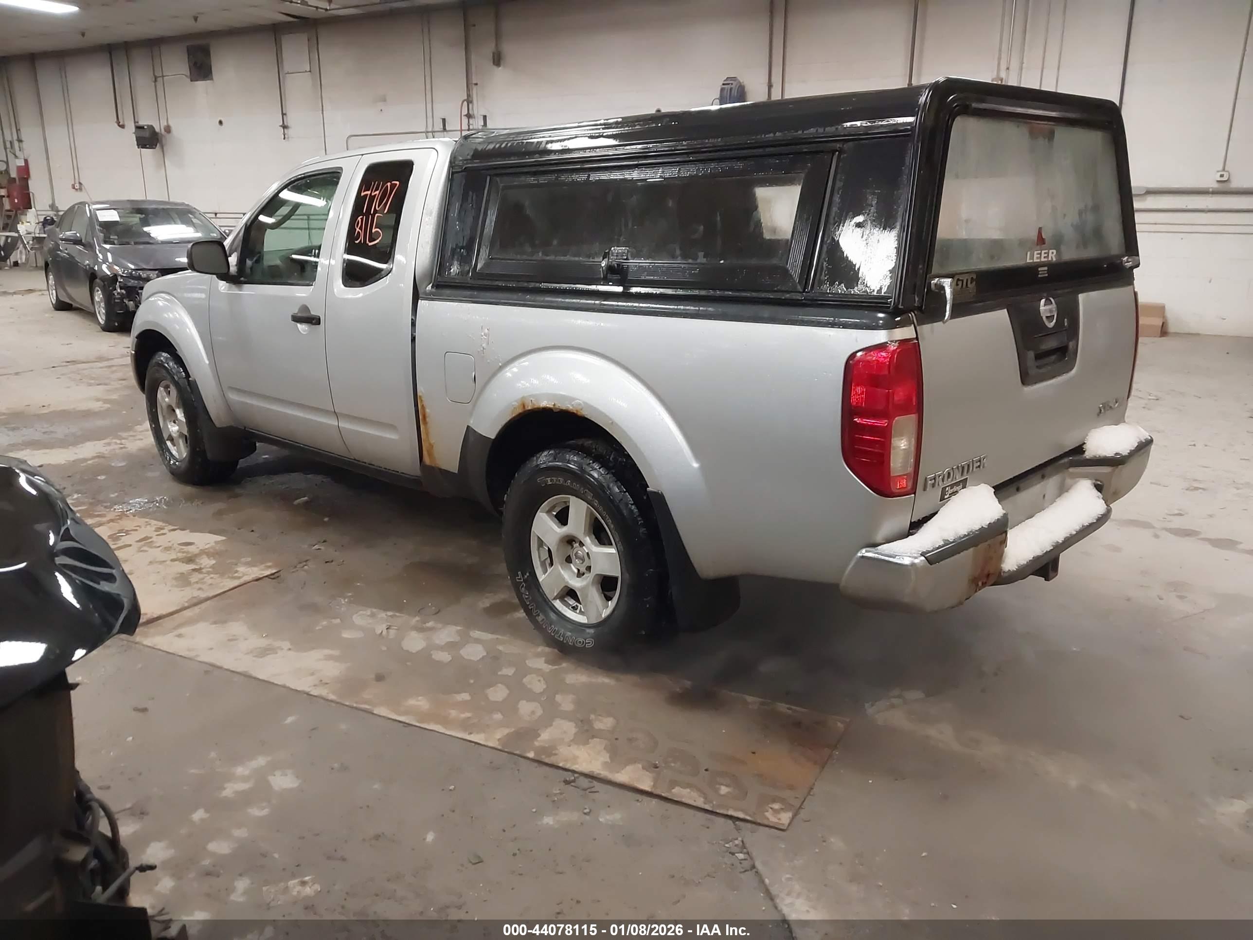 NISSAN FRONTIER image 3