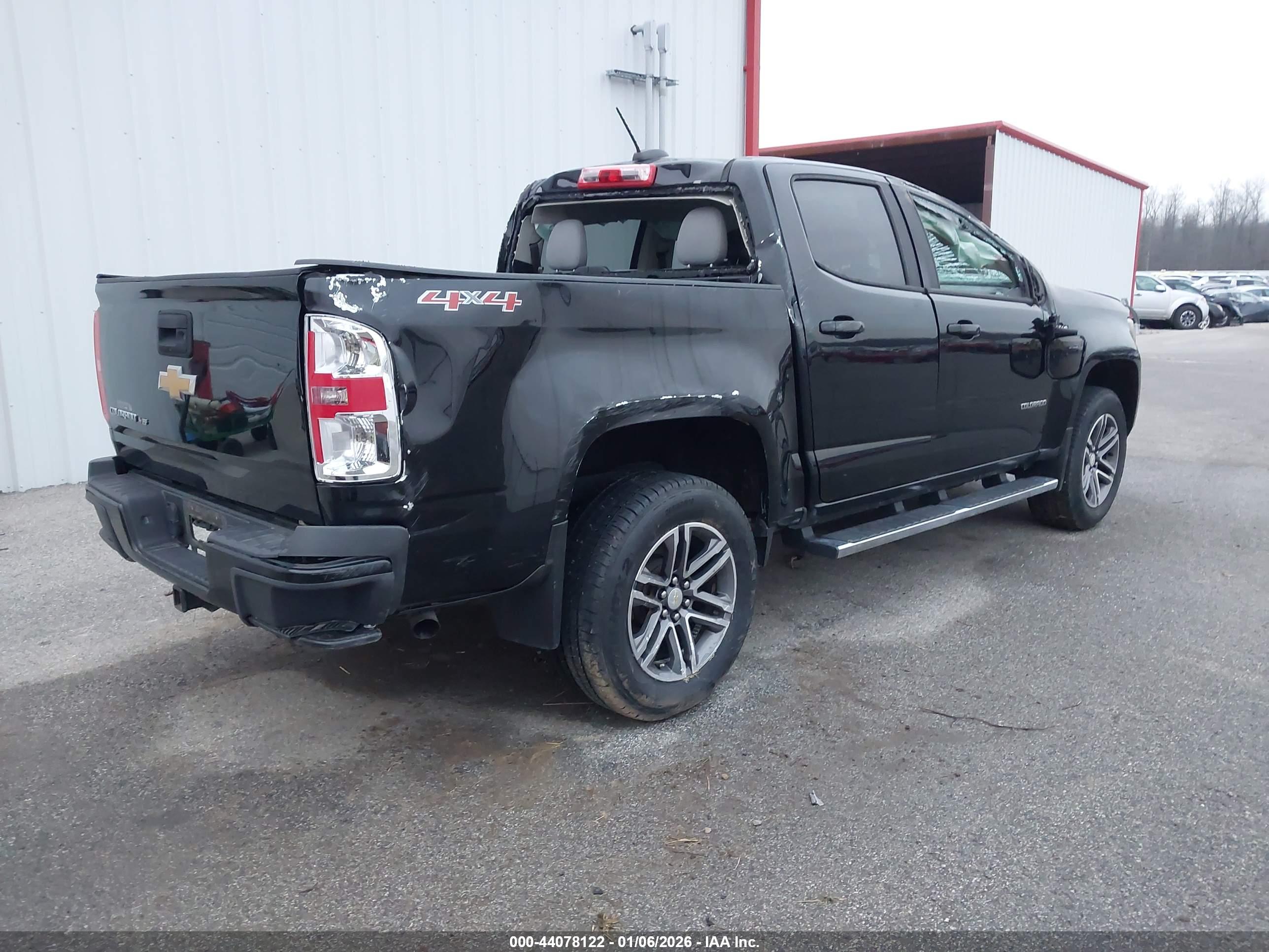 CHEVROLET COLORADO image 4