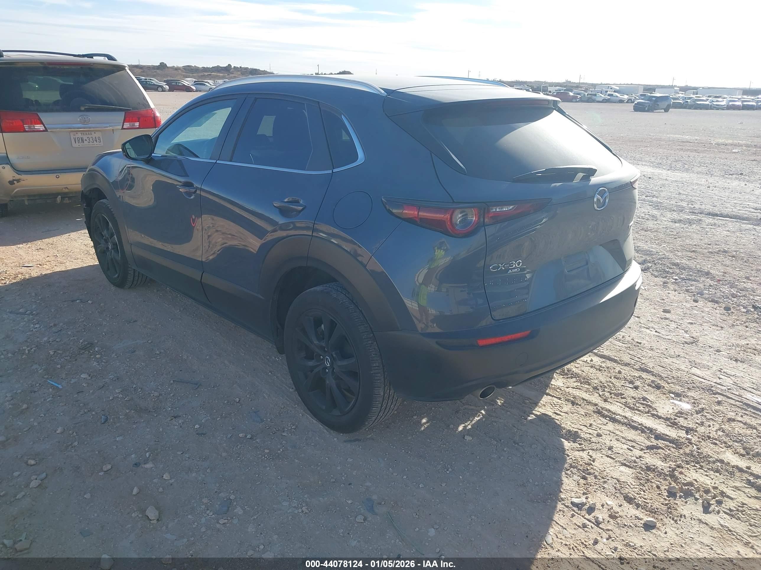 MAZDA CX-30 image 3