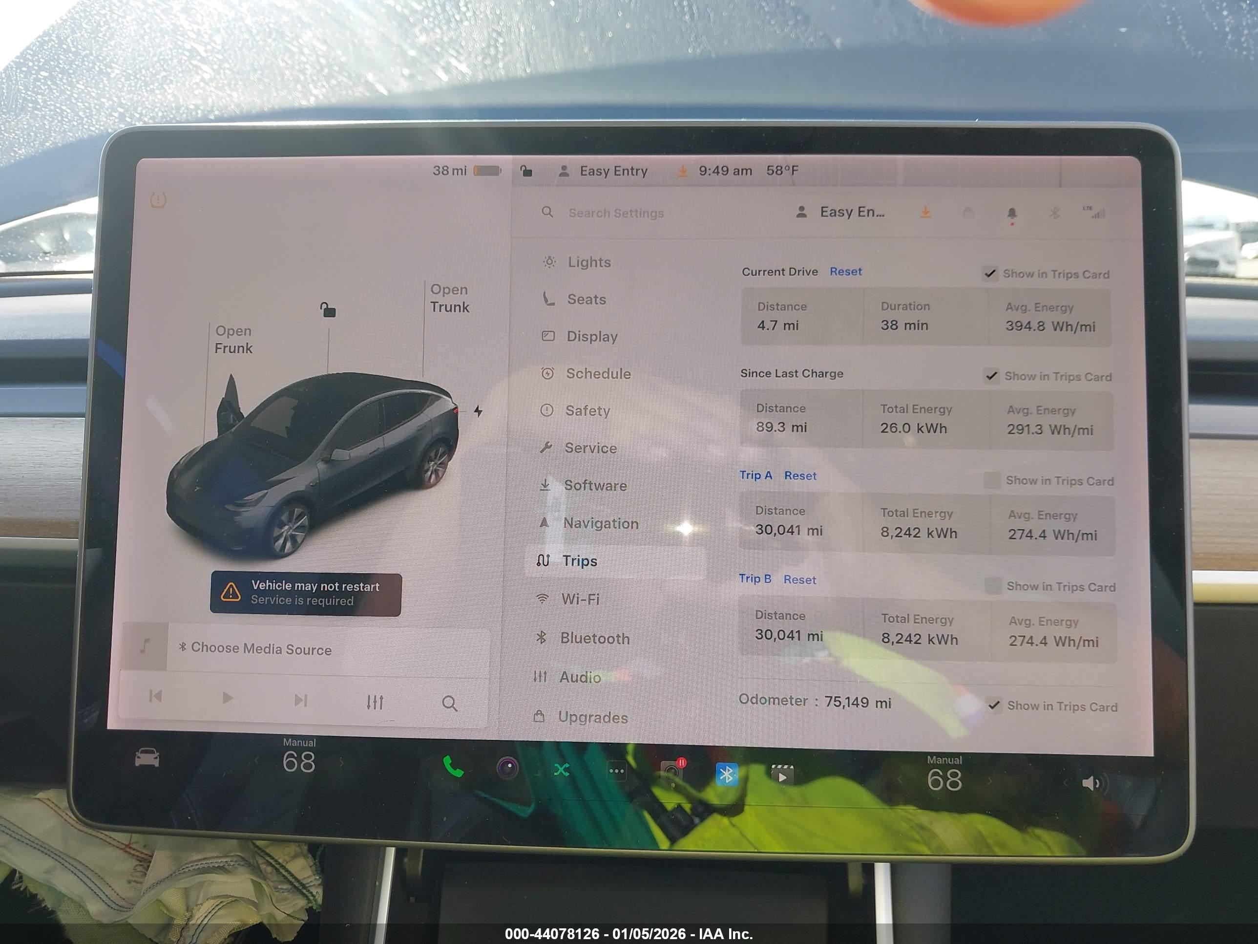 TESLA MODEL image 7