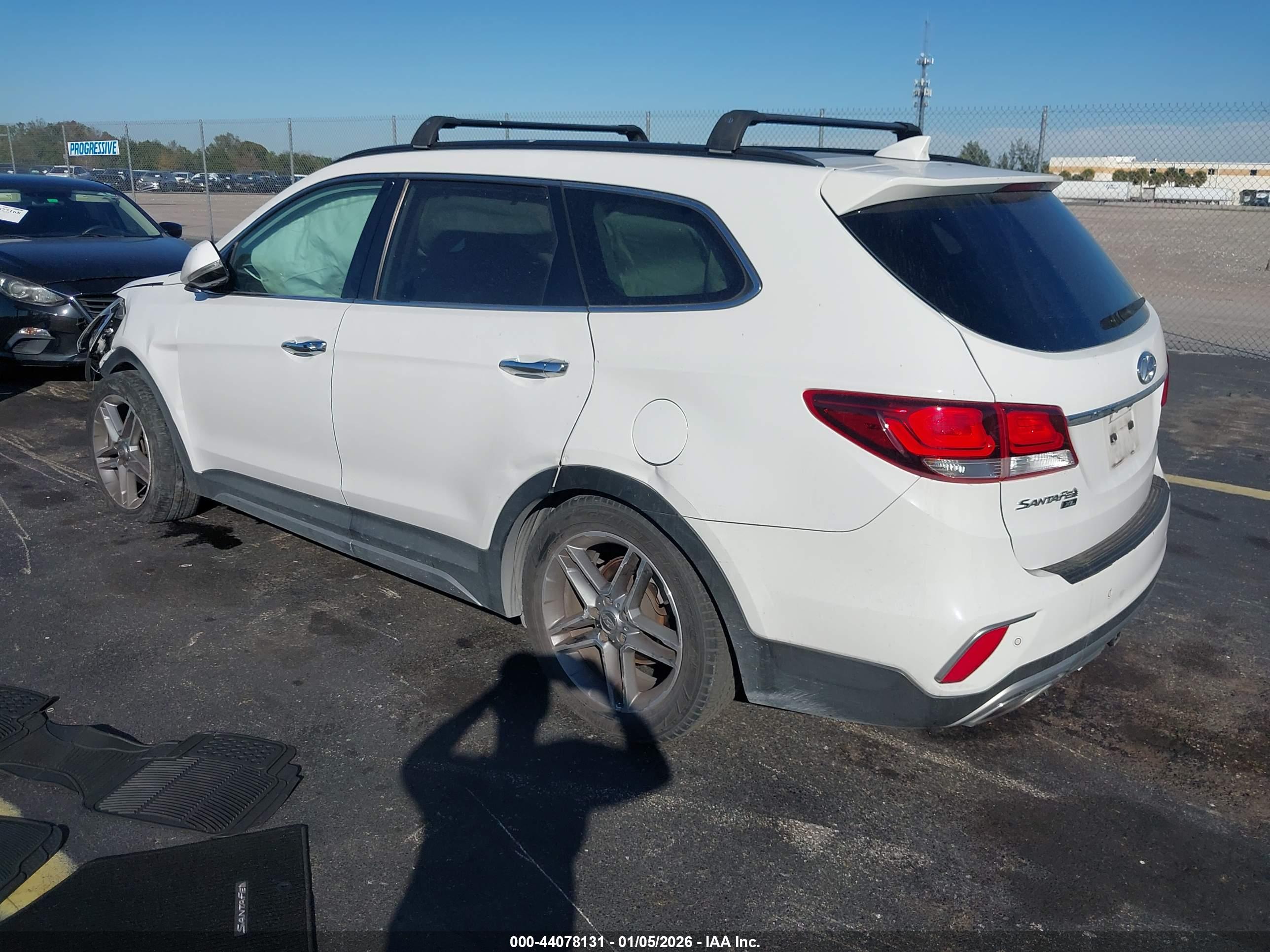 HYUNDAI SANTA image 3