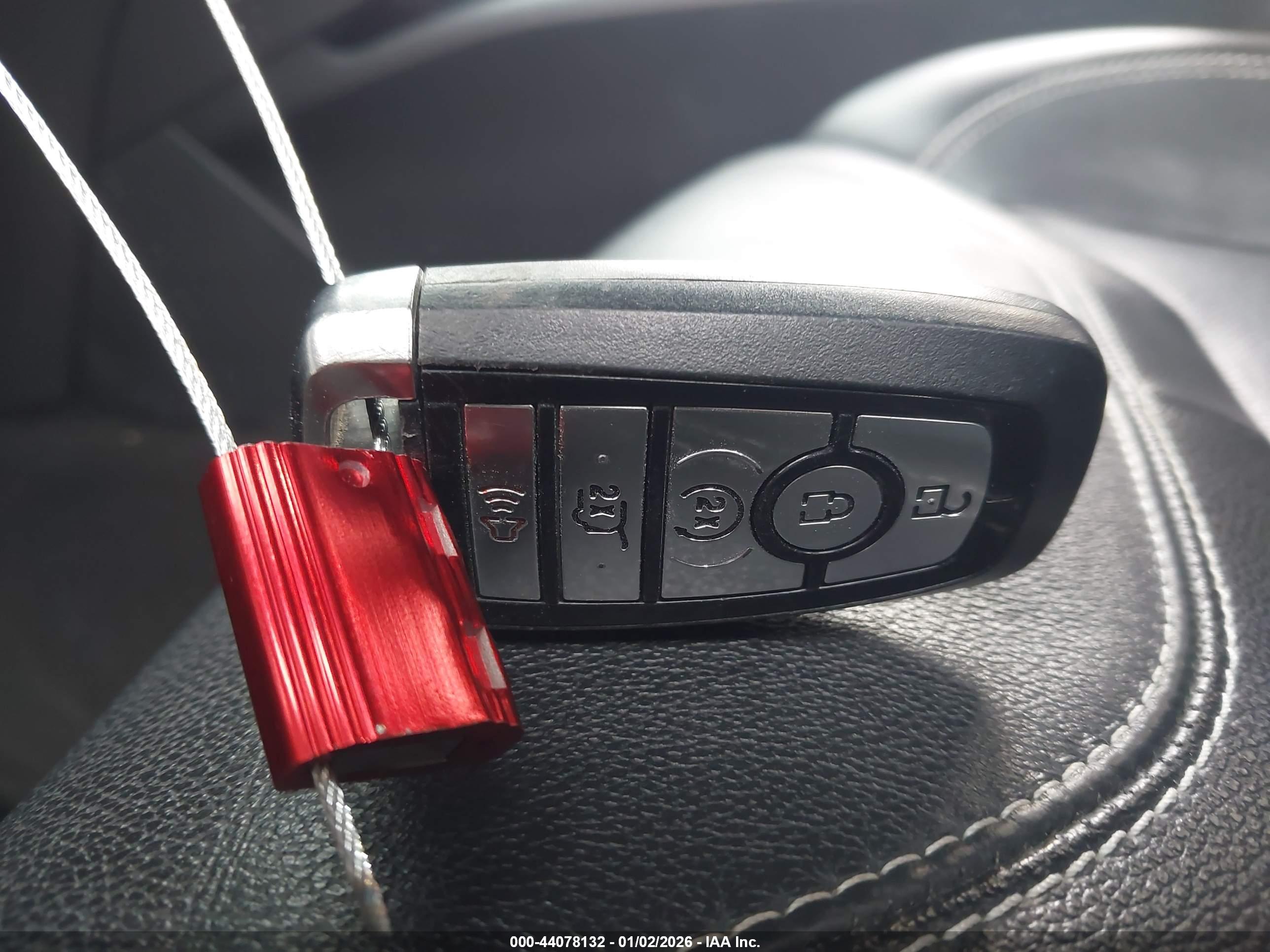 FORD EXPLORER image 11