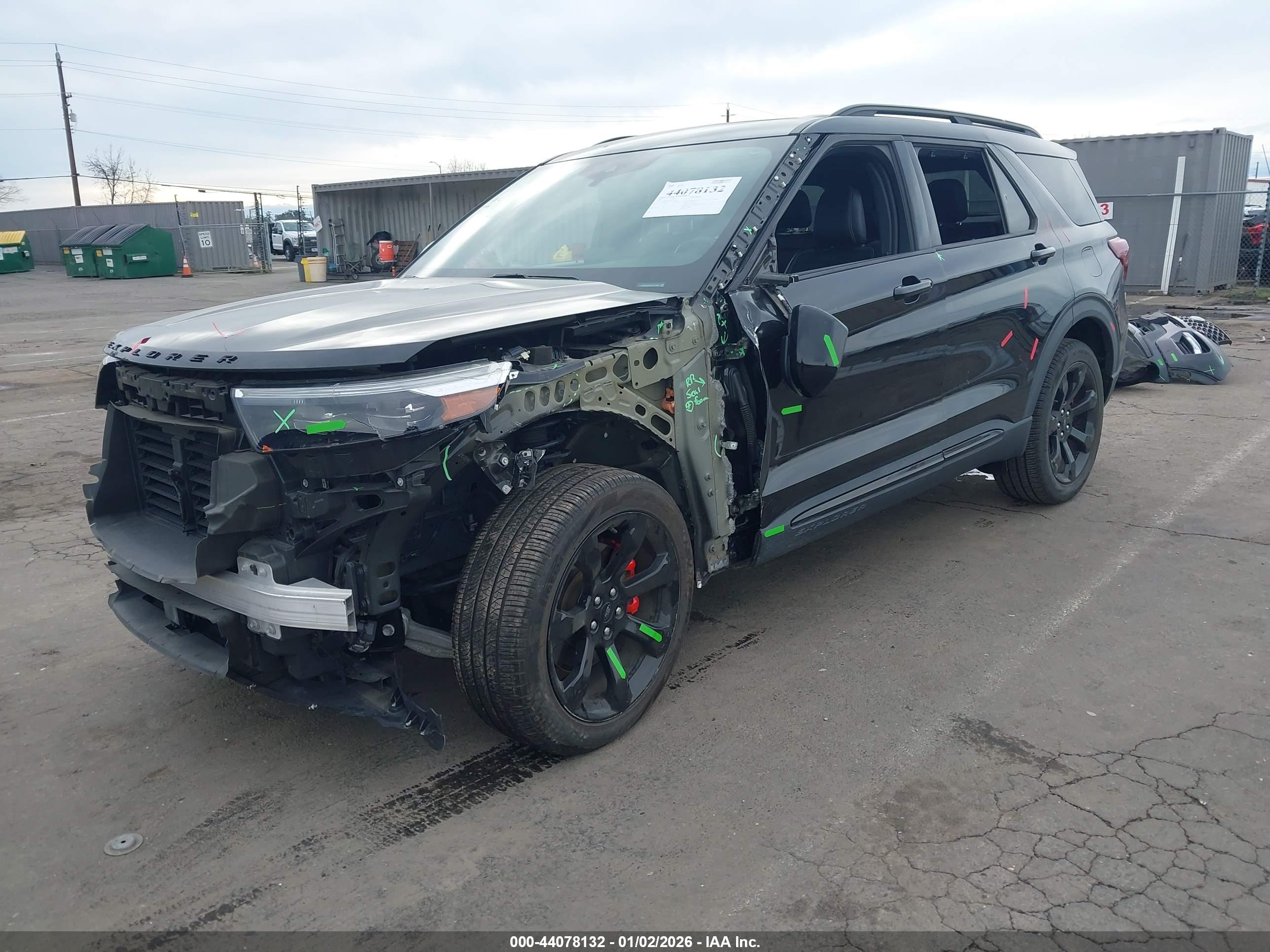 FORD EXPLORER image 2