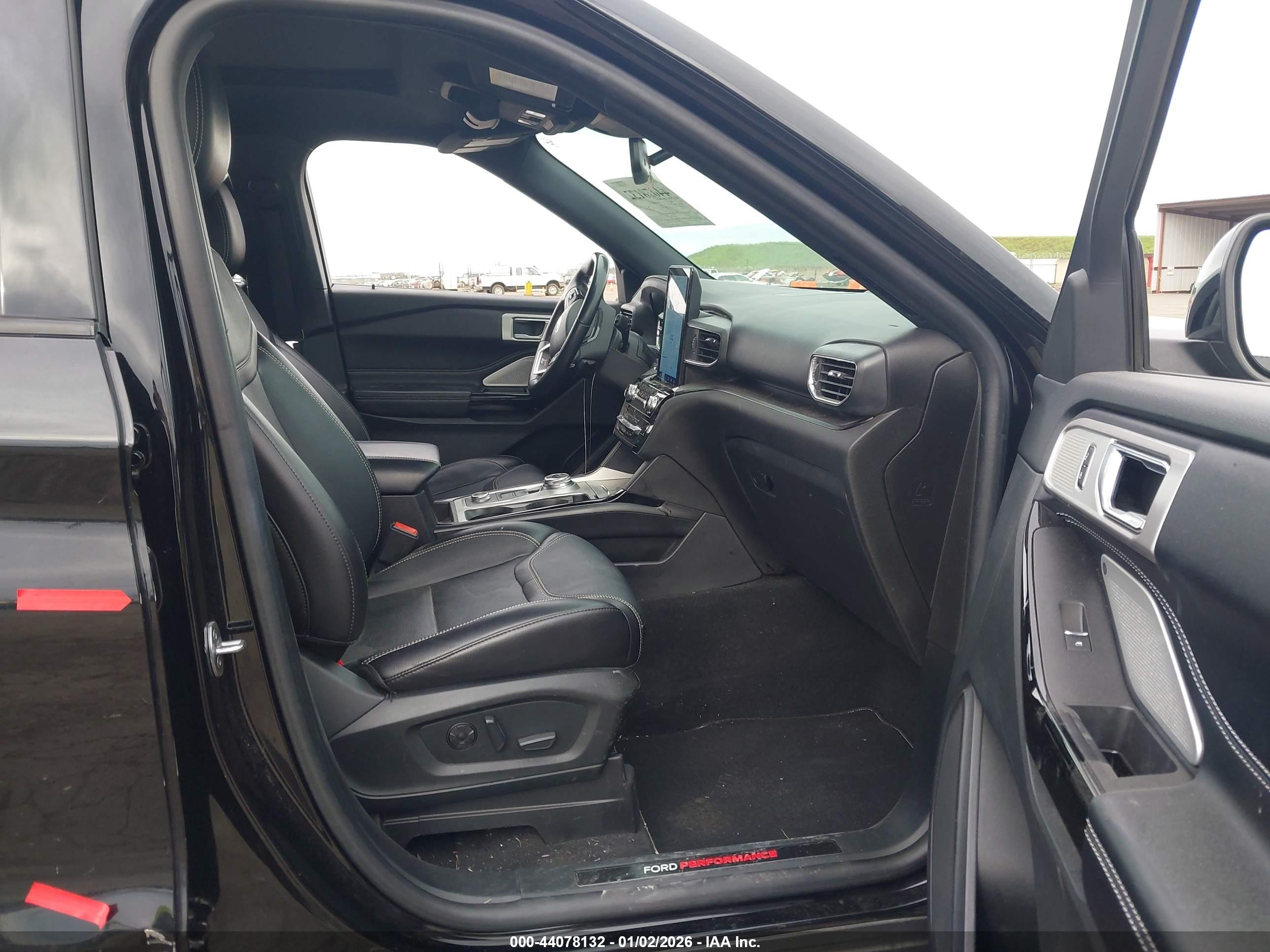 FORD EXPLORER image 5