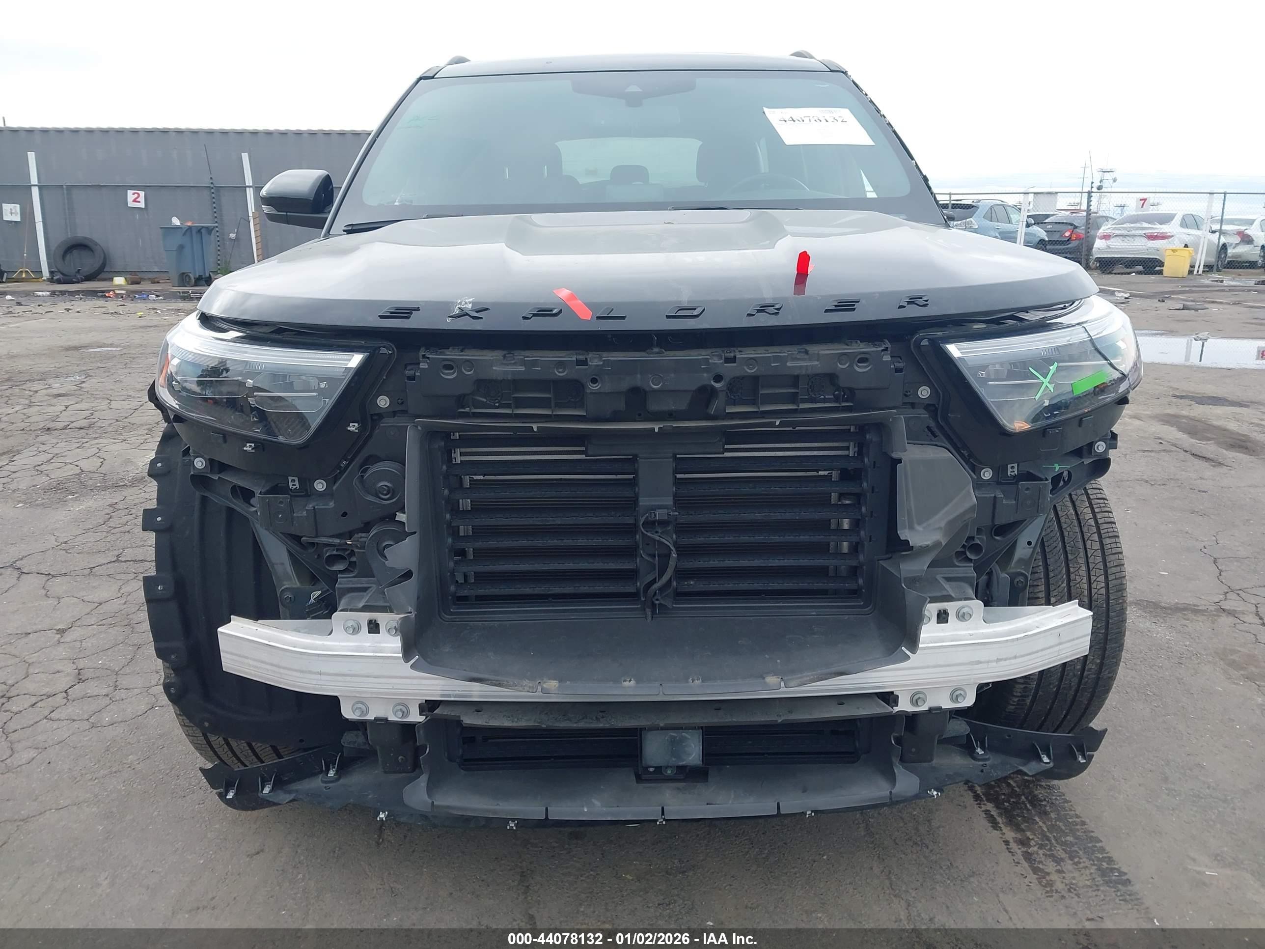 FORD EXPLORER image 6