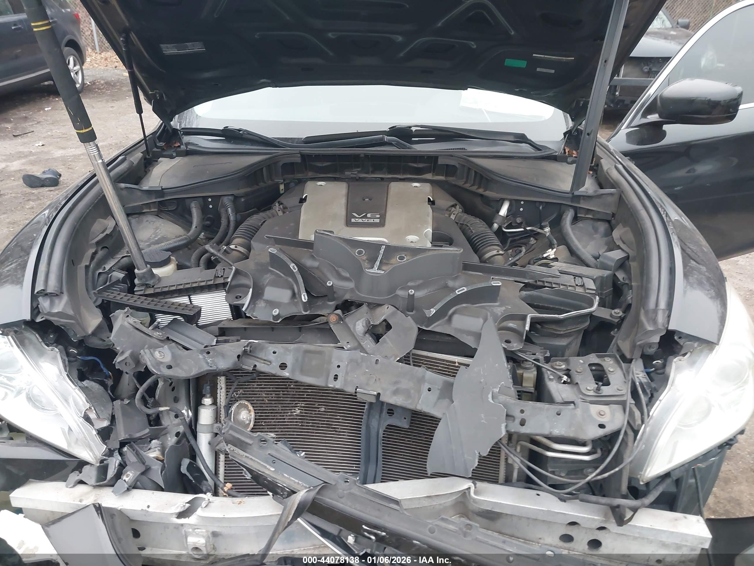 INFINITI M37X image 10