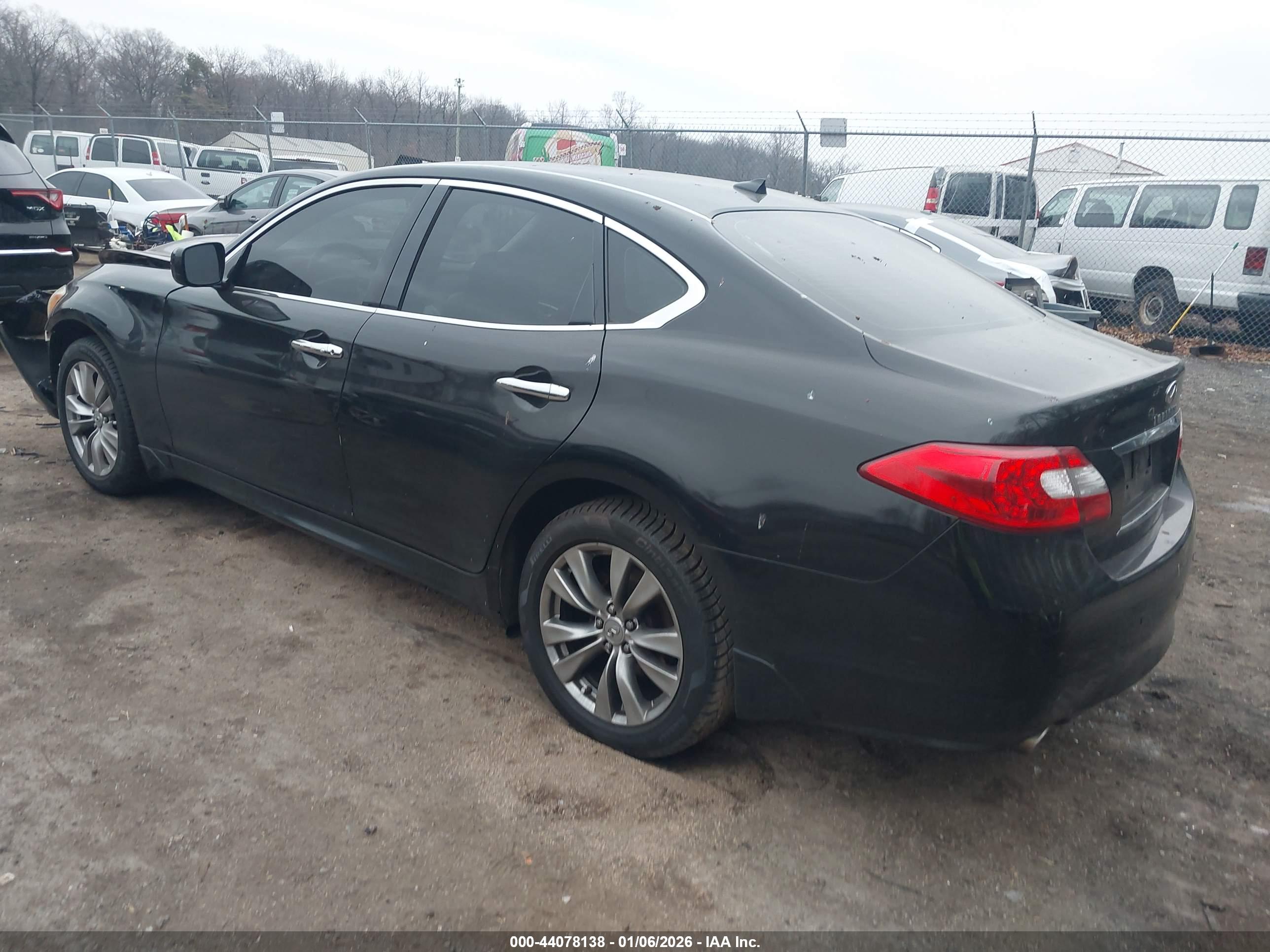 INFINITI M37X image 3
