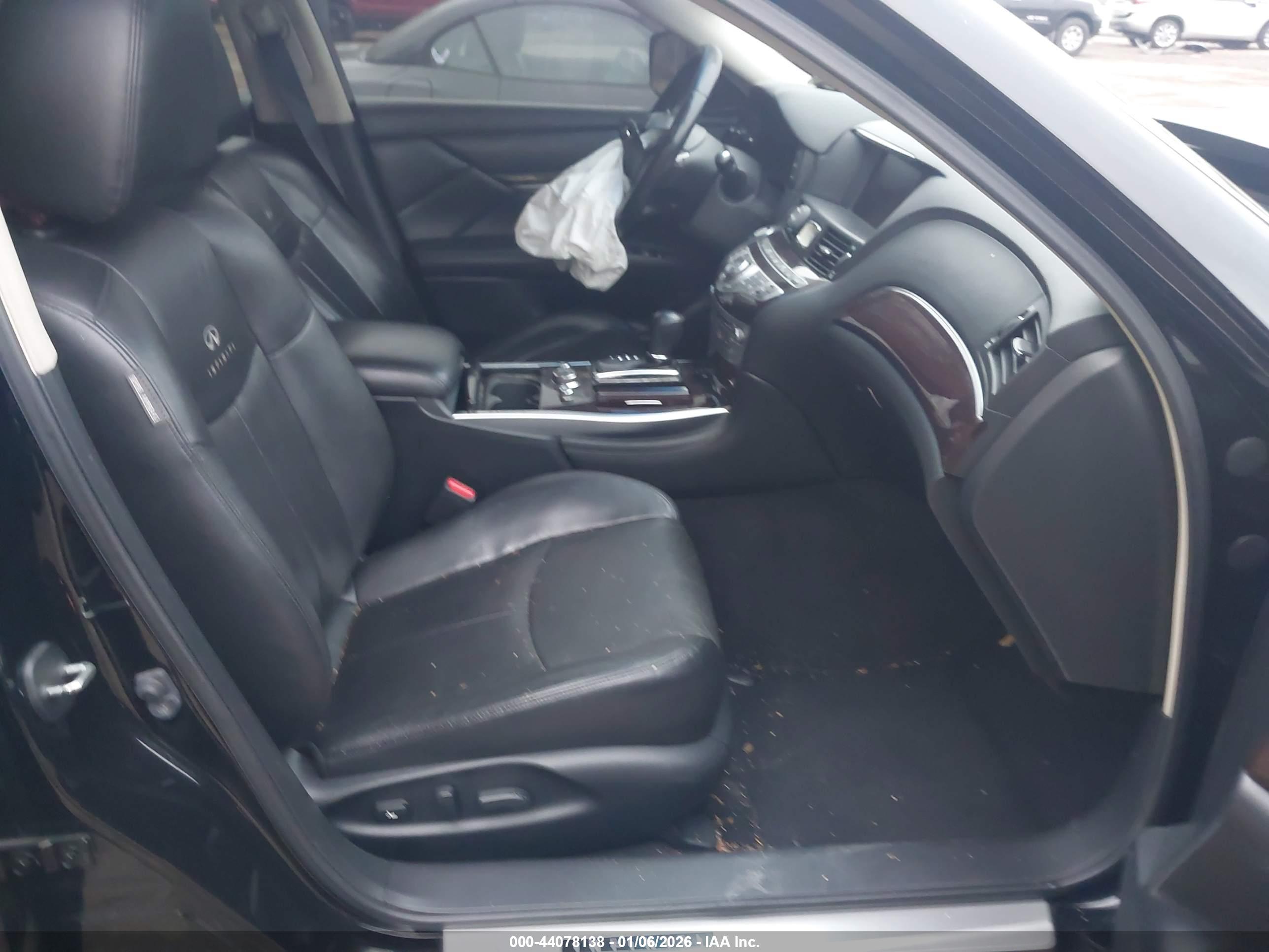 INFINITI M37X image 5