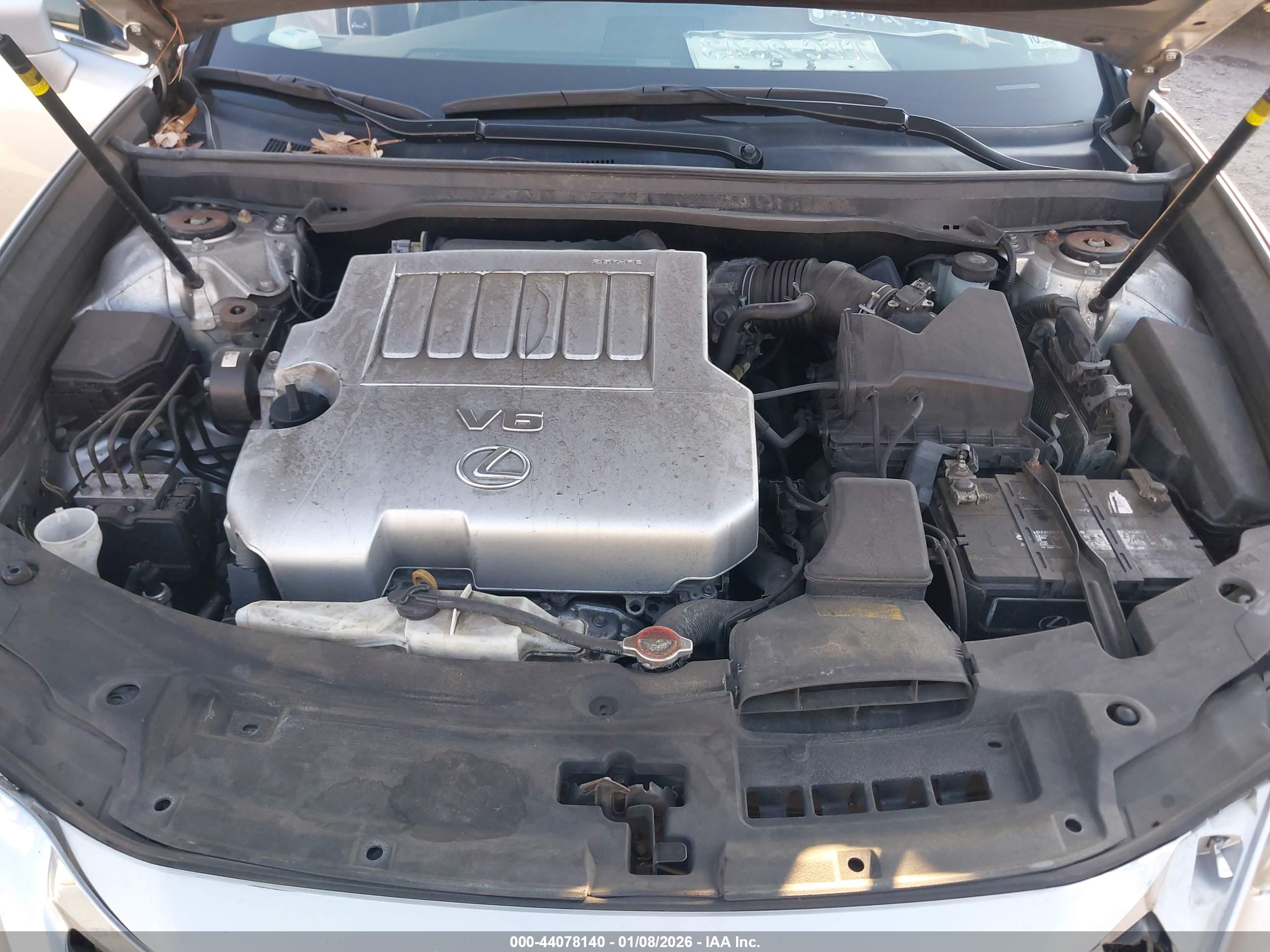 LEXUS ES image 10