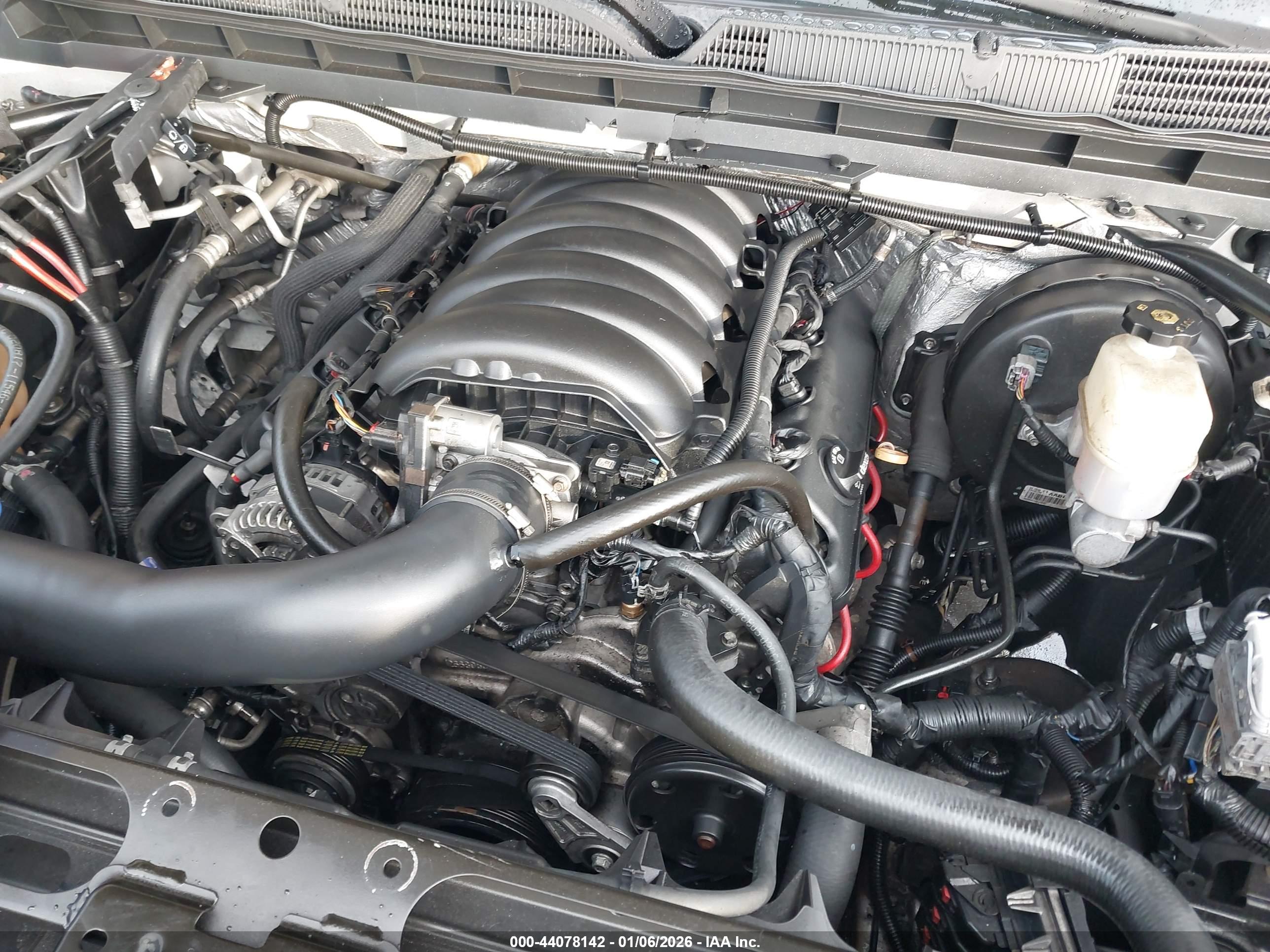 CHEVROLET SILVERADO image 10