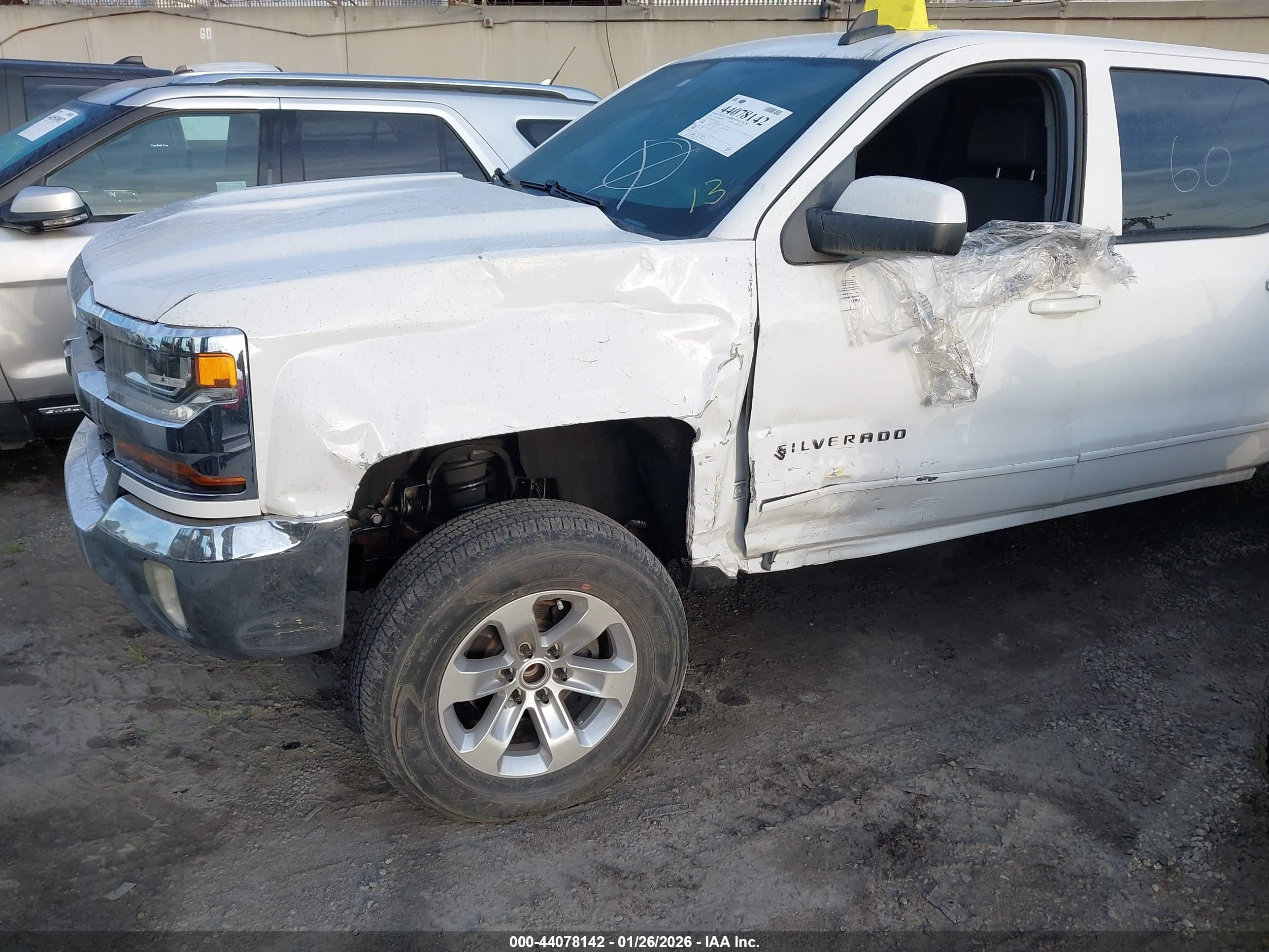 CHEVROLET SILVERADO image 2