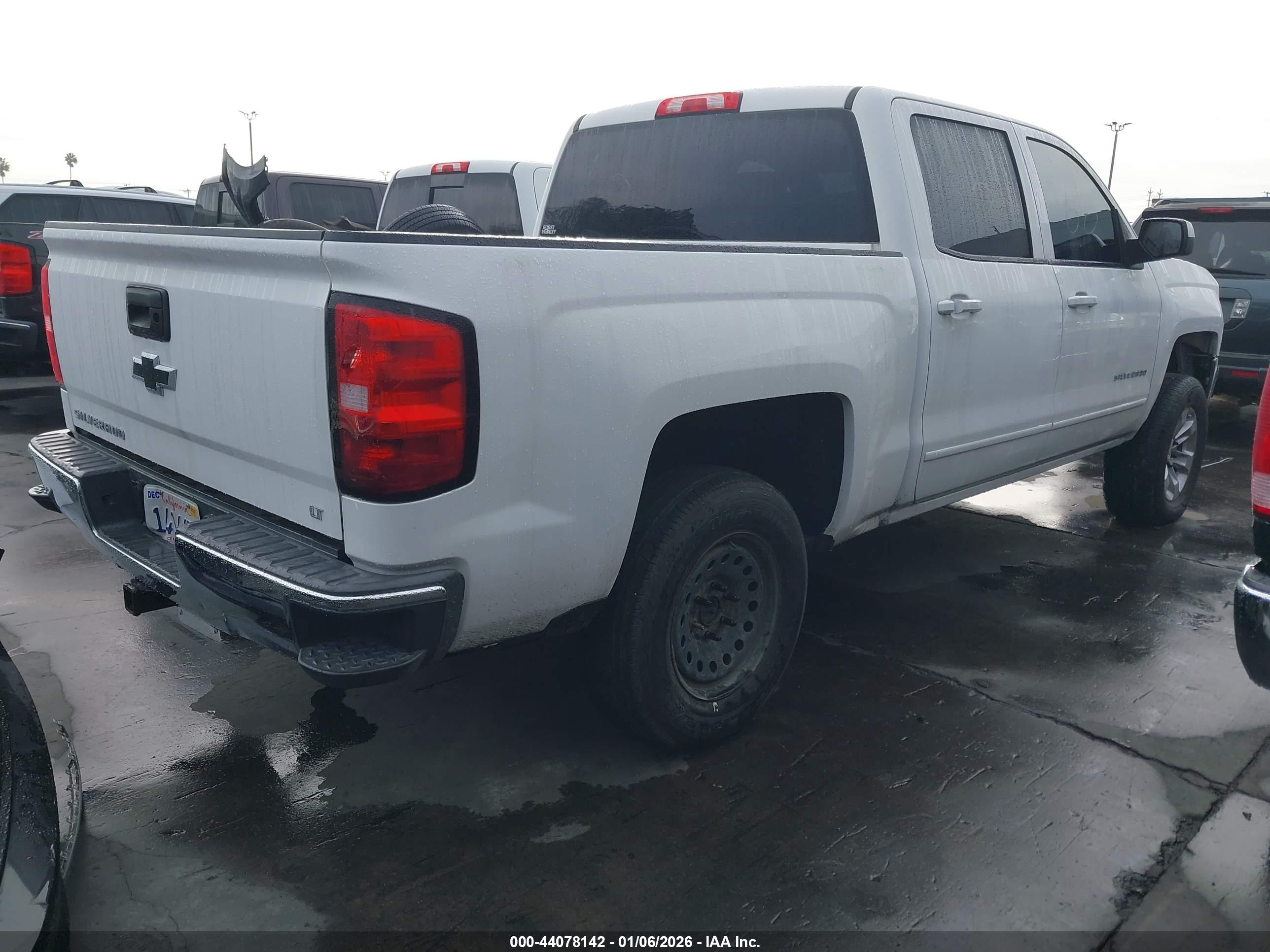 CHEVROLET SILVERADO image 4