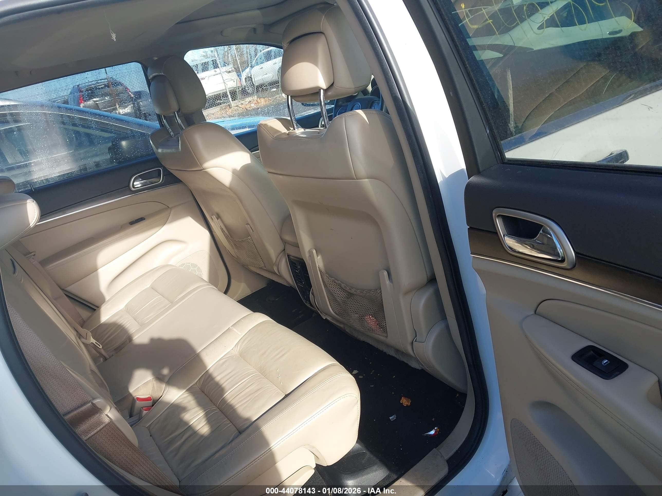 JEEP GRAND image 8