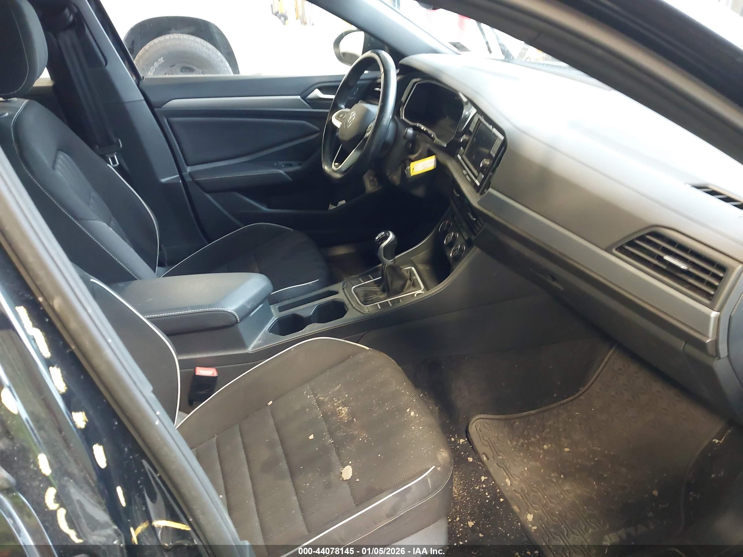 VOLKSWAGEN JETTA image 5