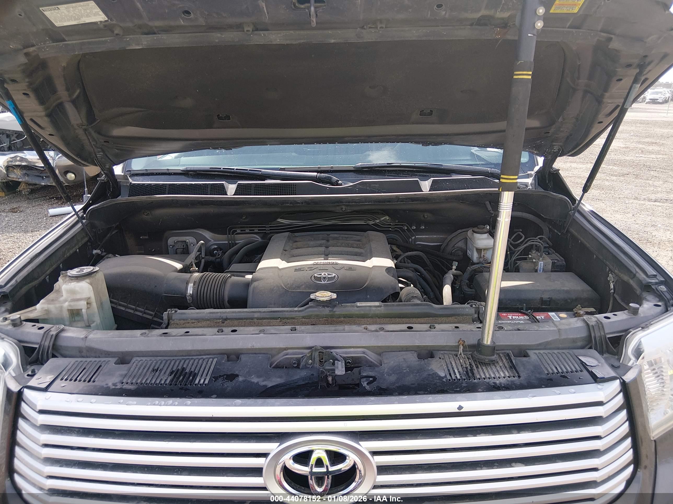 TOYOTA TUNDRA image 10