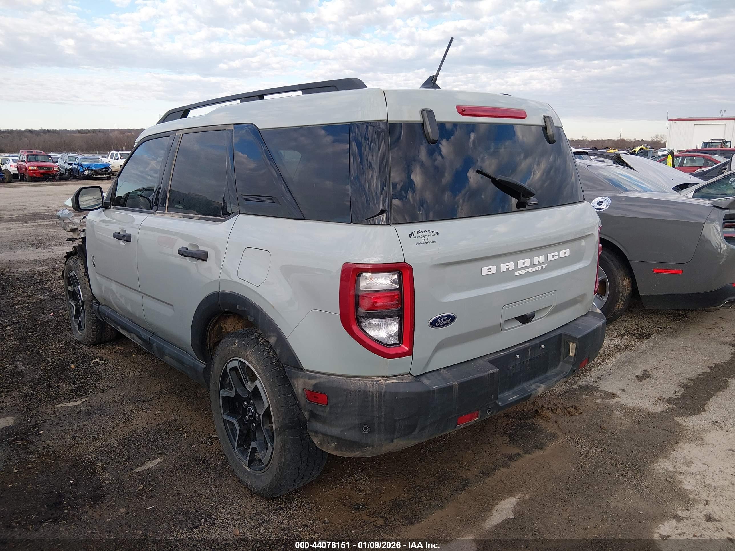 FORD BRONCO image 3