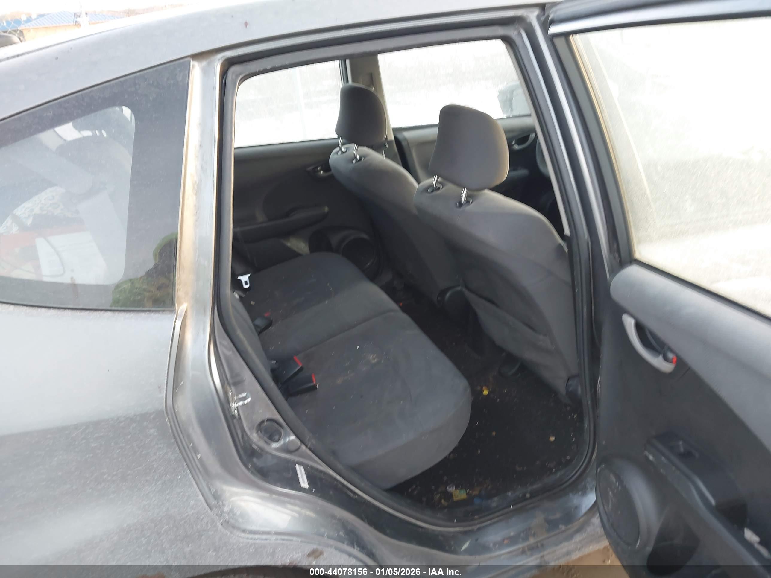 HONDA FIT image 8