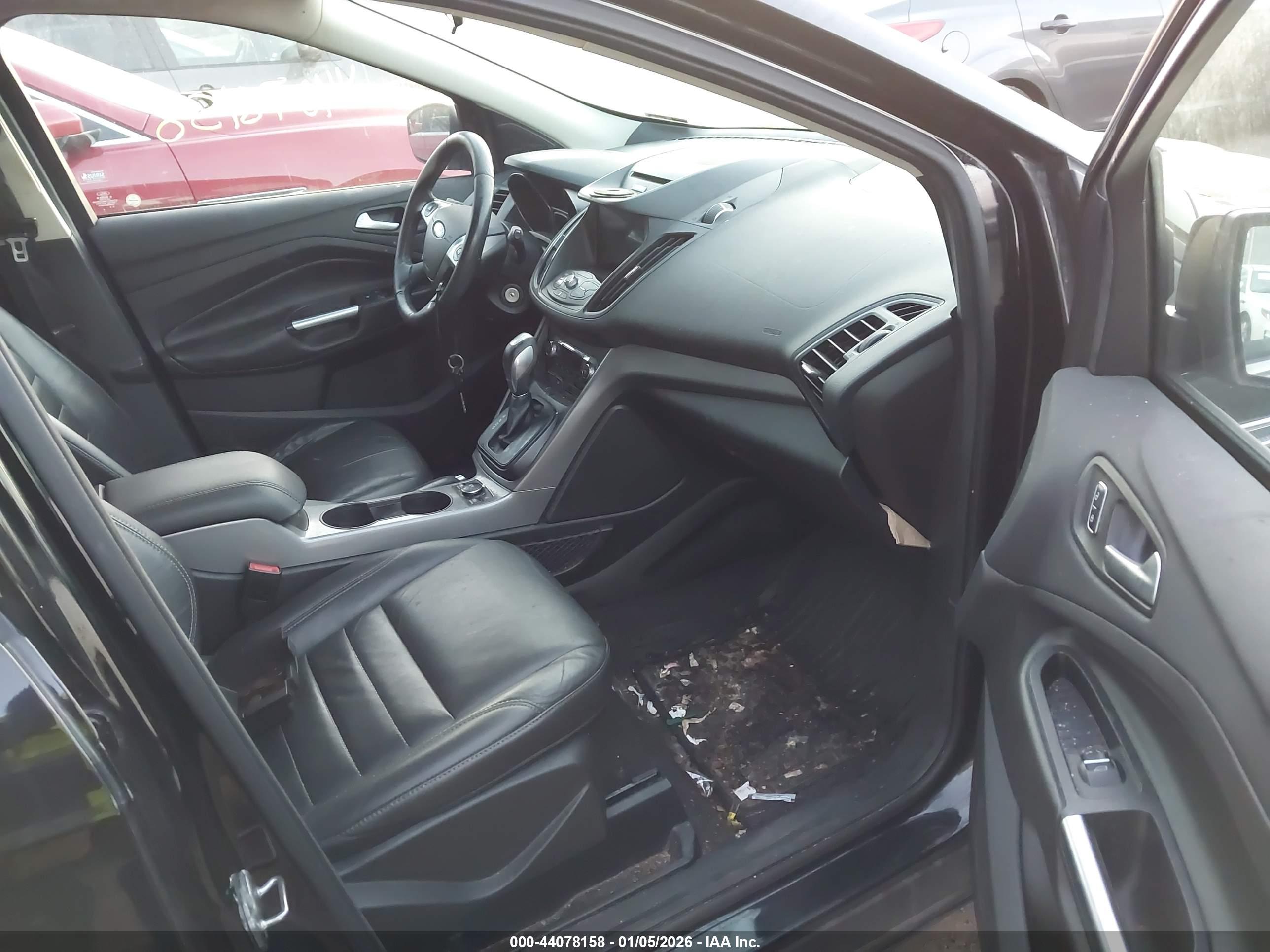 FORD ESCAPE image 5