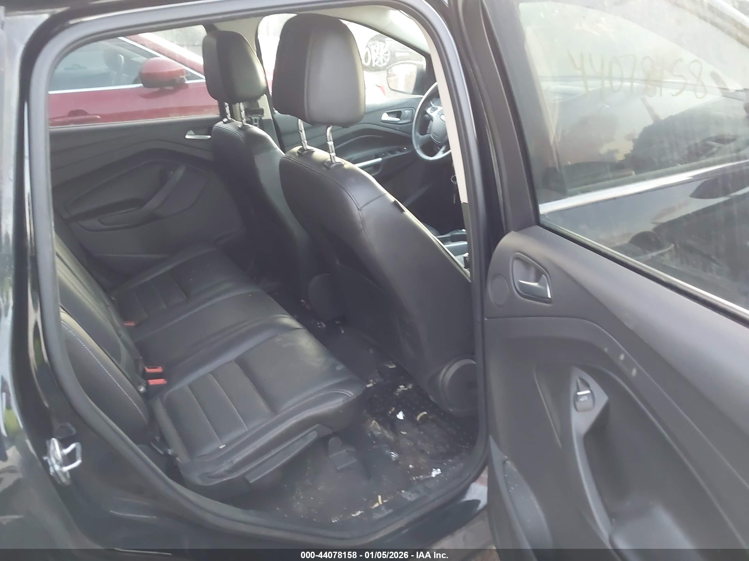 FORD ESCAPE image 8