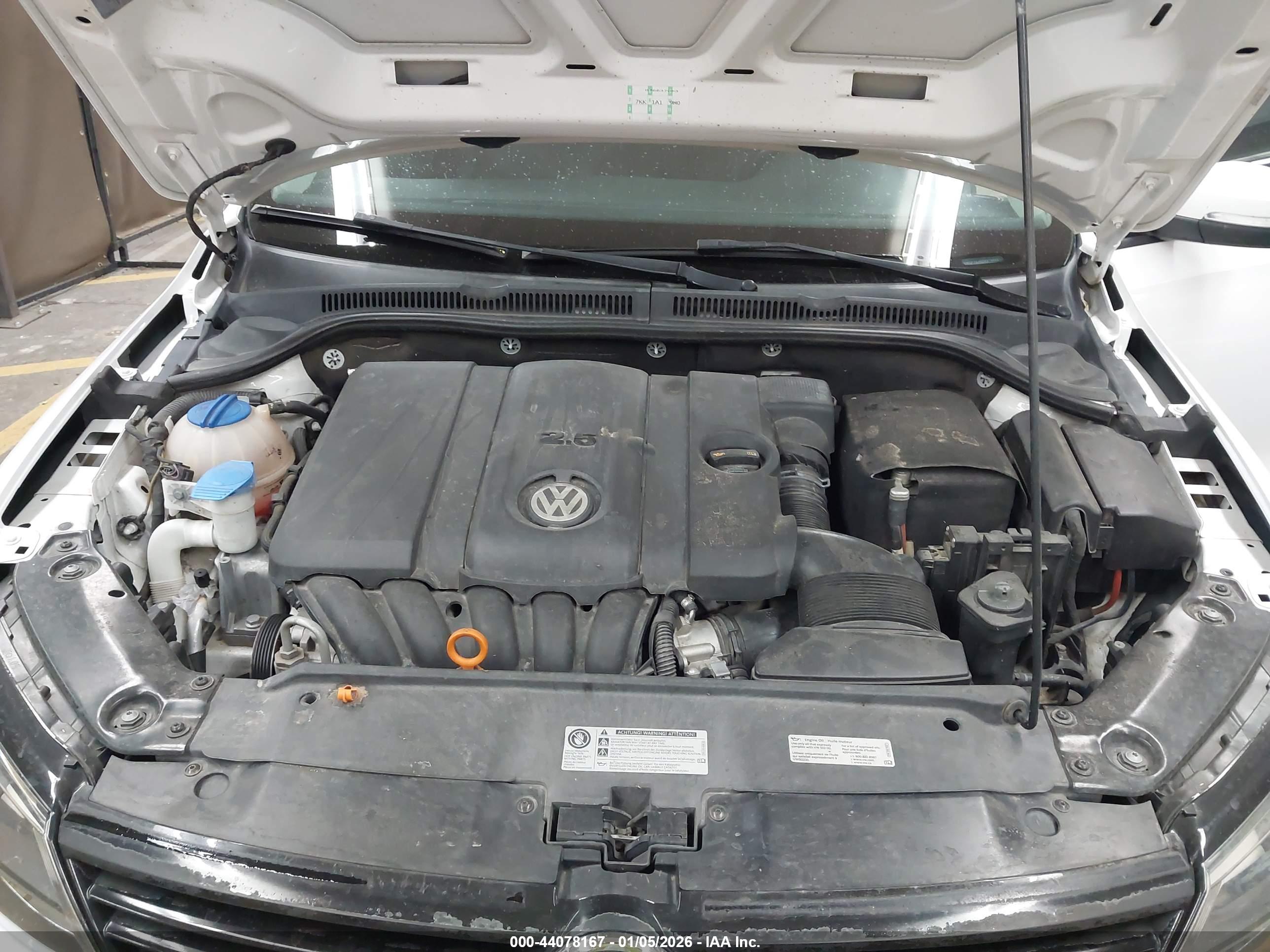 VOLKSWAGEN JETTA image 10