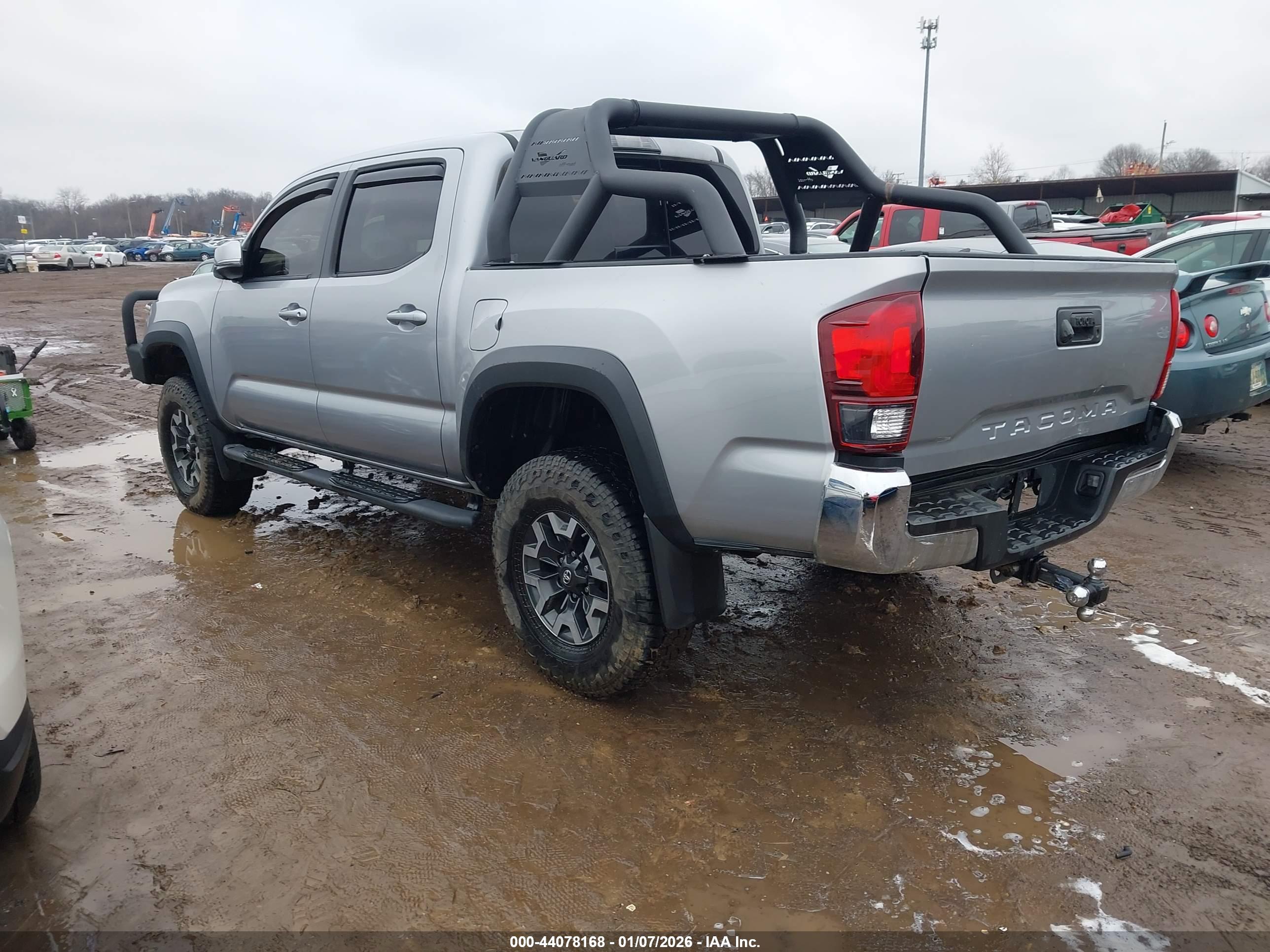 TOYOTA TACOMA image 3