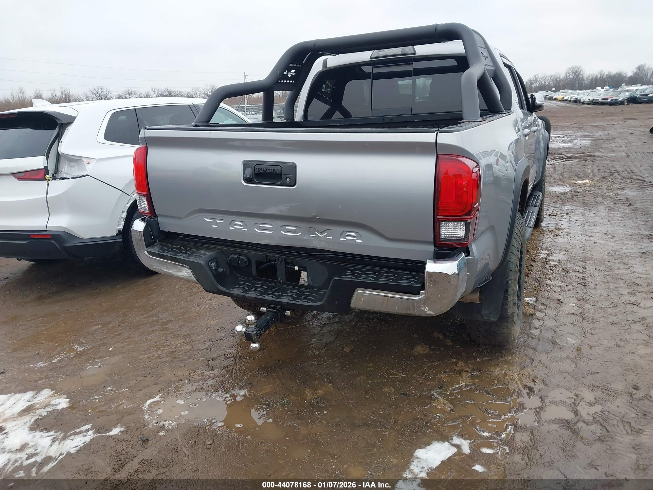 TOYOTA TACOMA image 6