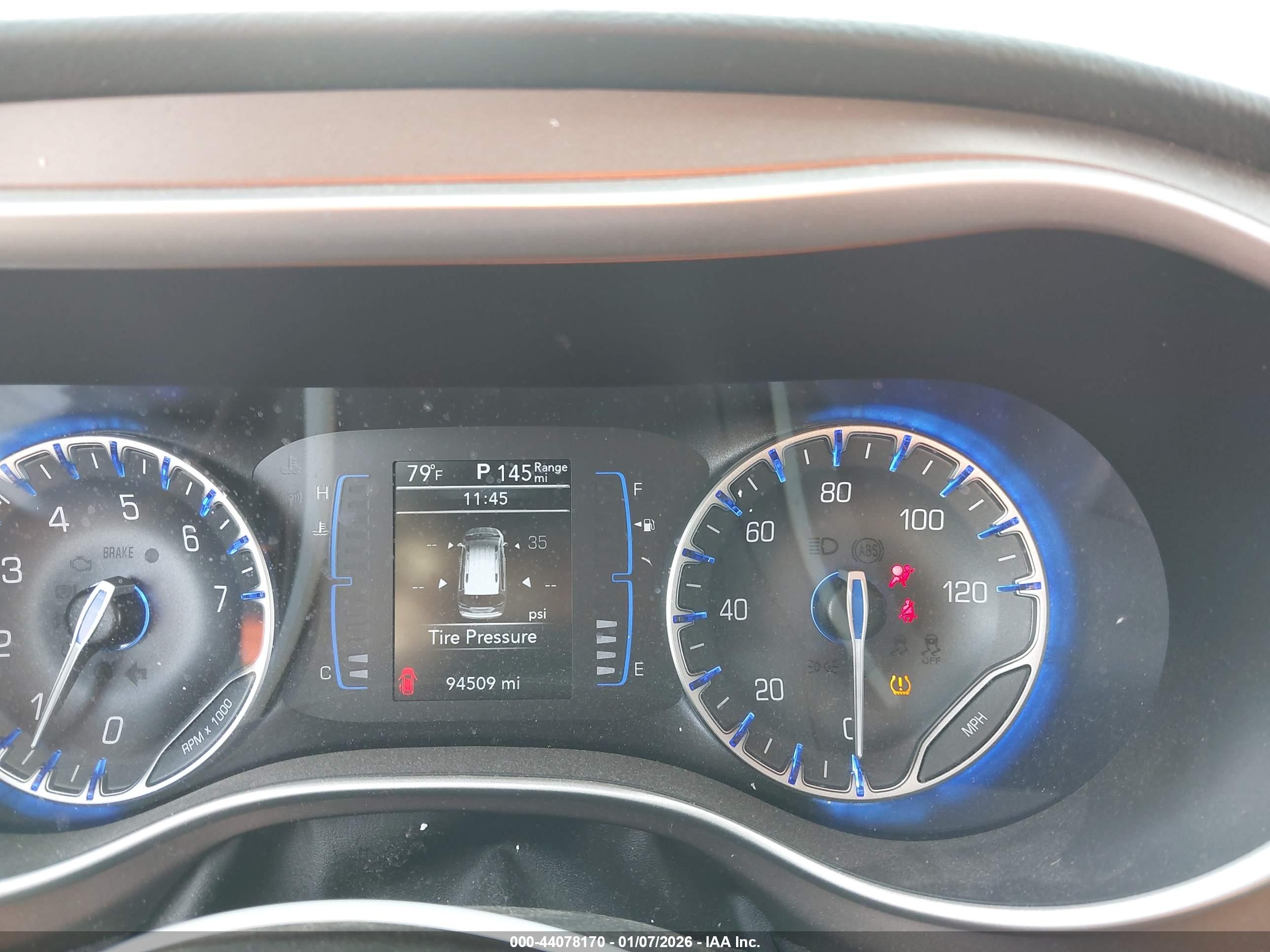 CHRYSLER PACIFICA image 7
