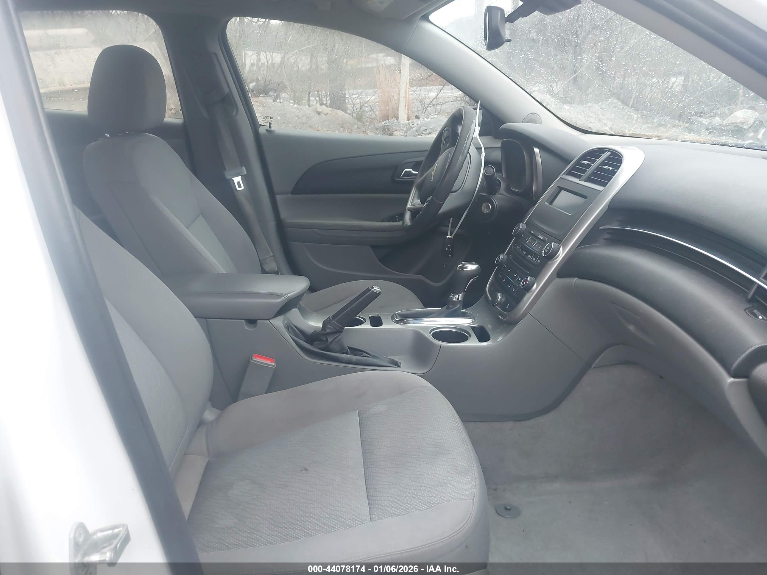 CHEVROLET MALIBU image 5