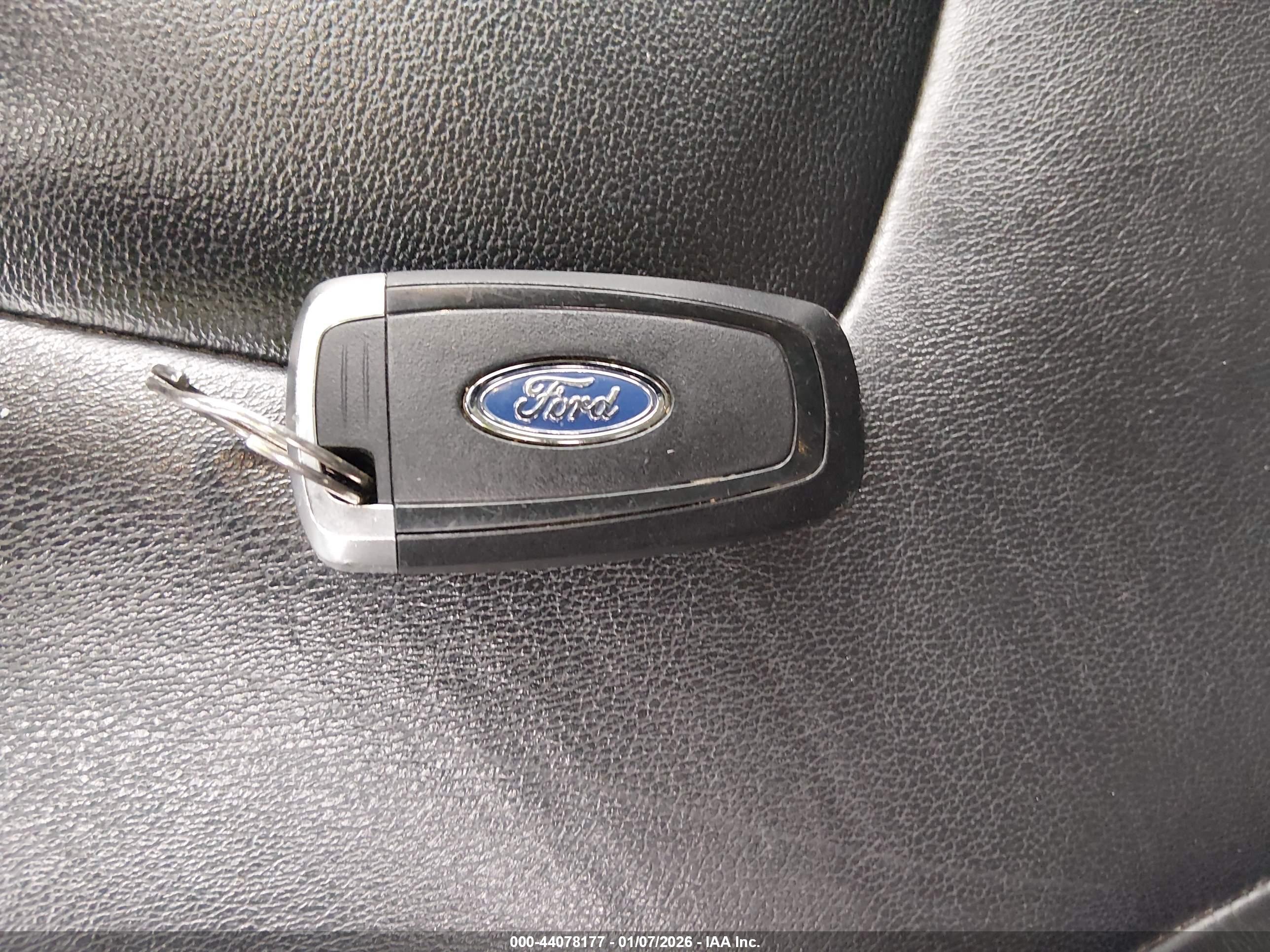 FORD EDGE image 11