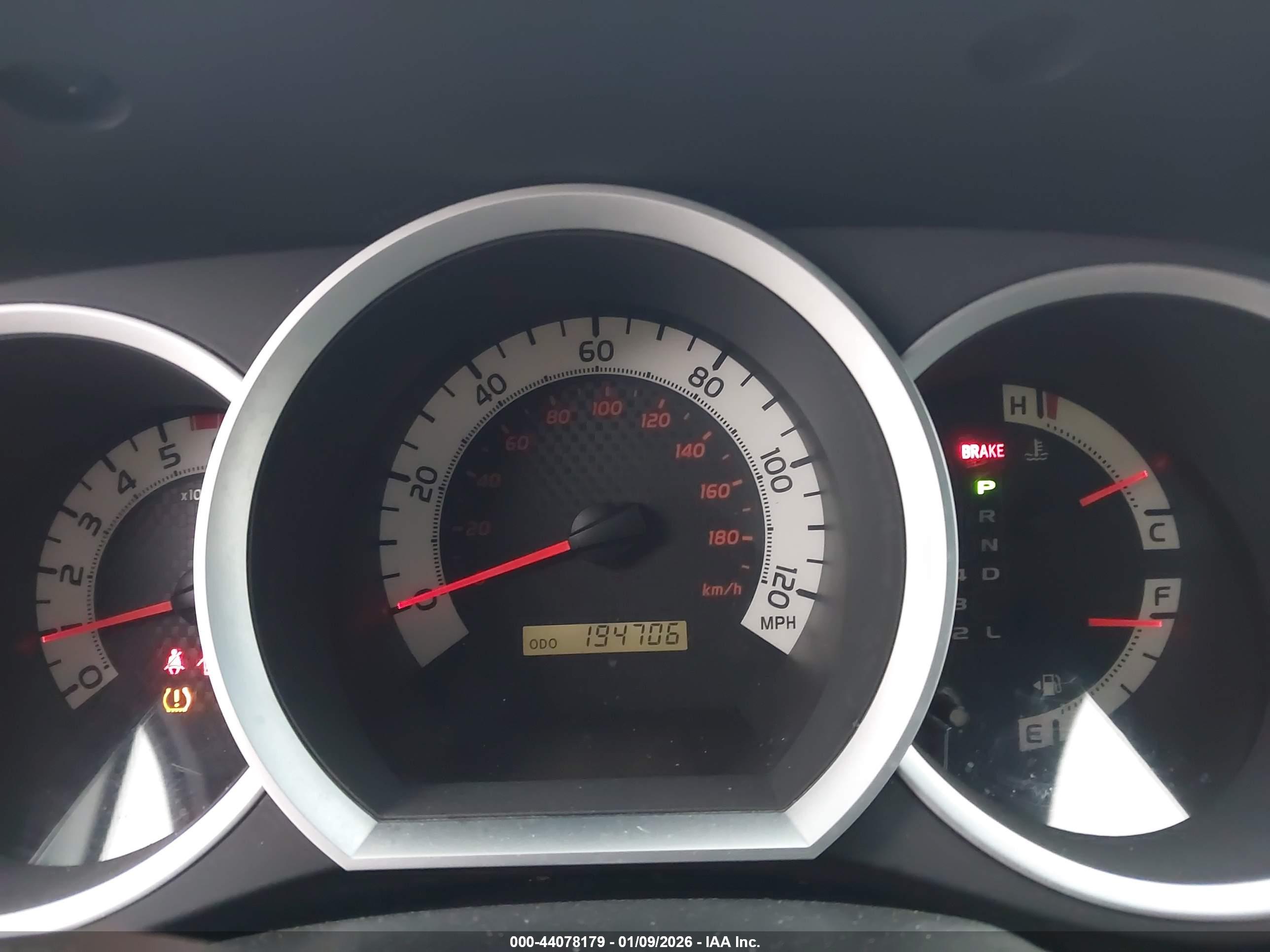TOYOTA TACOMA image 7