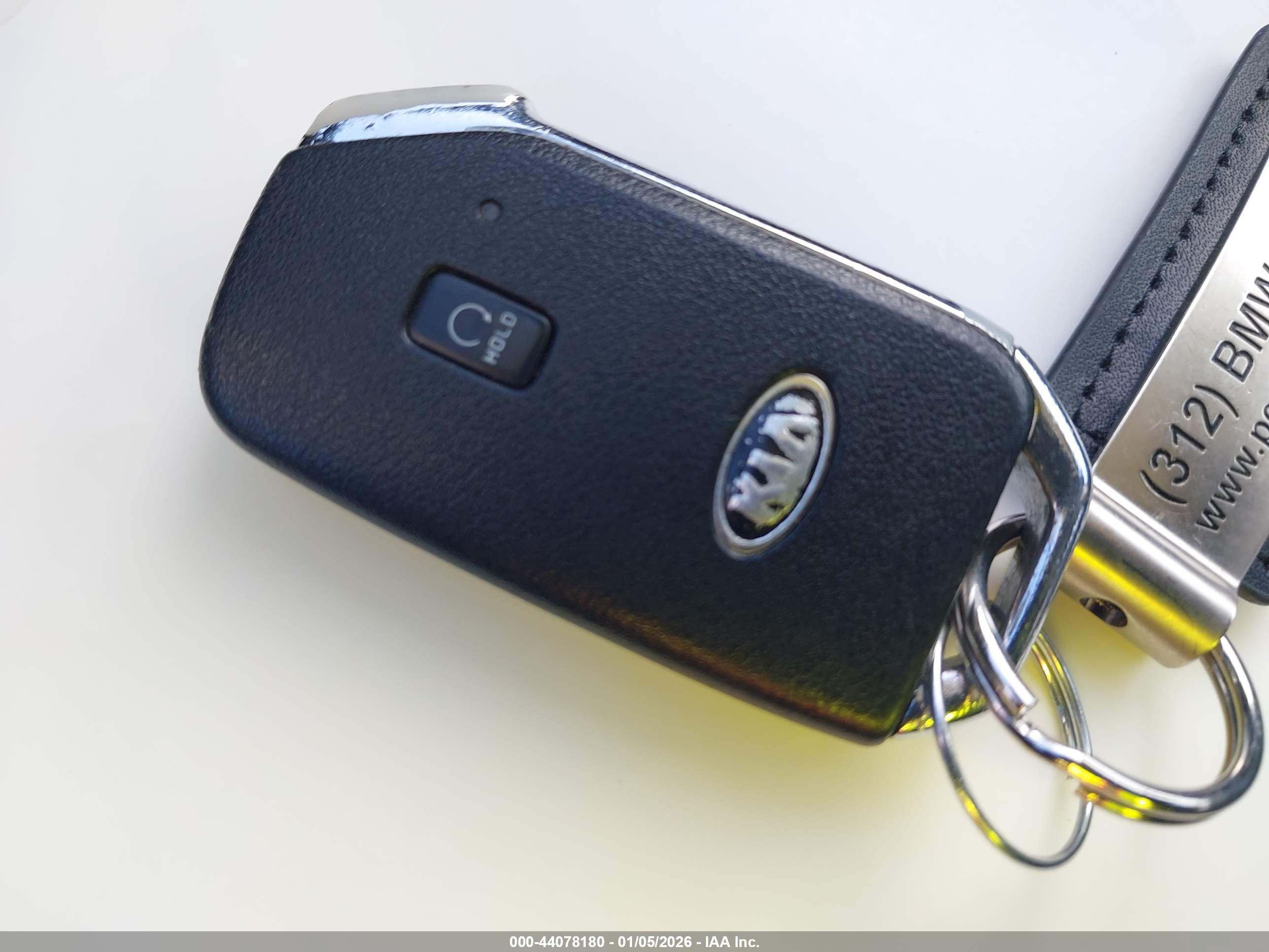 KIA K5 image 11