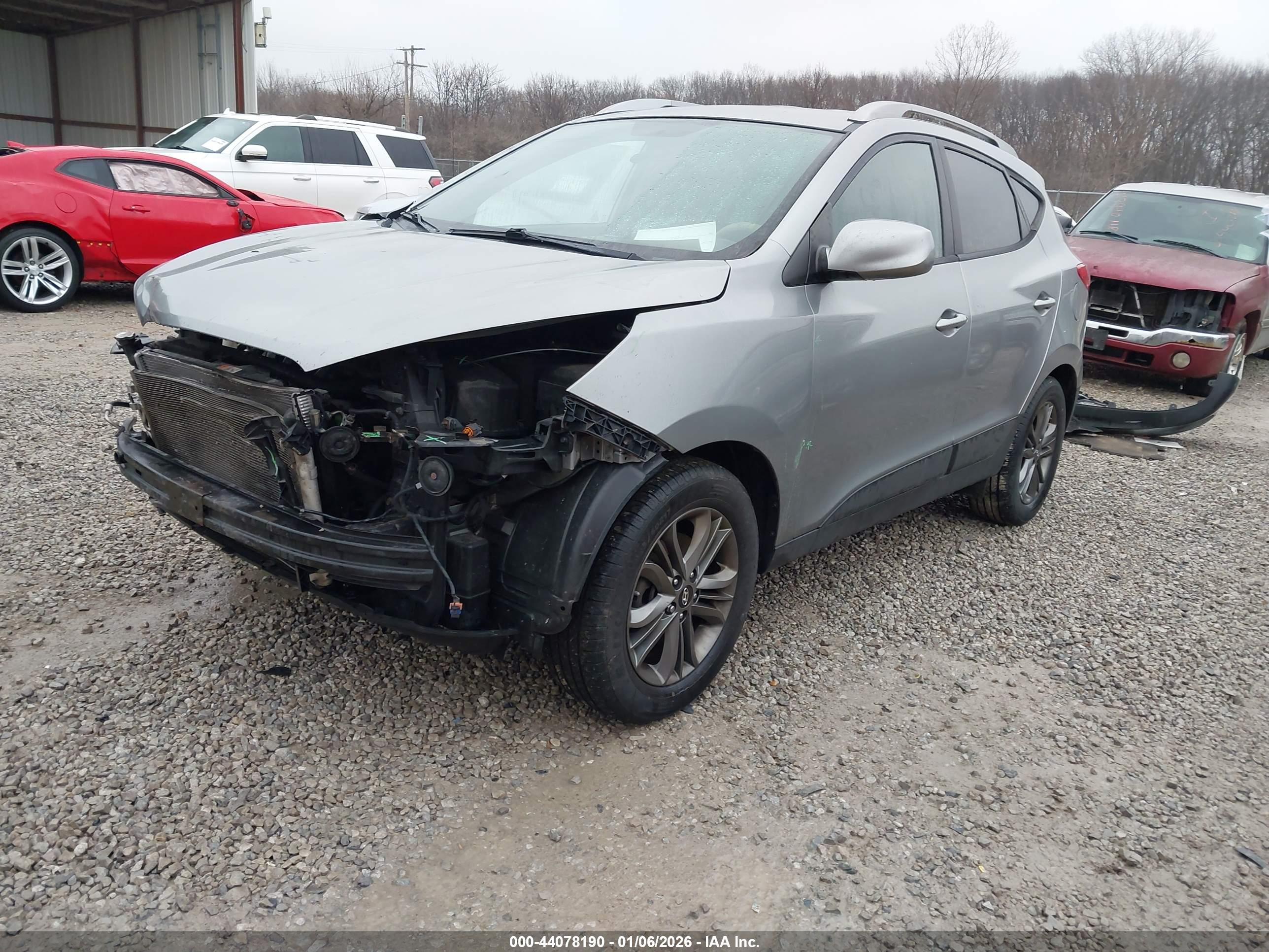 HYUNDAI TUCSON image 2