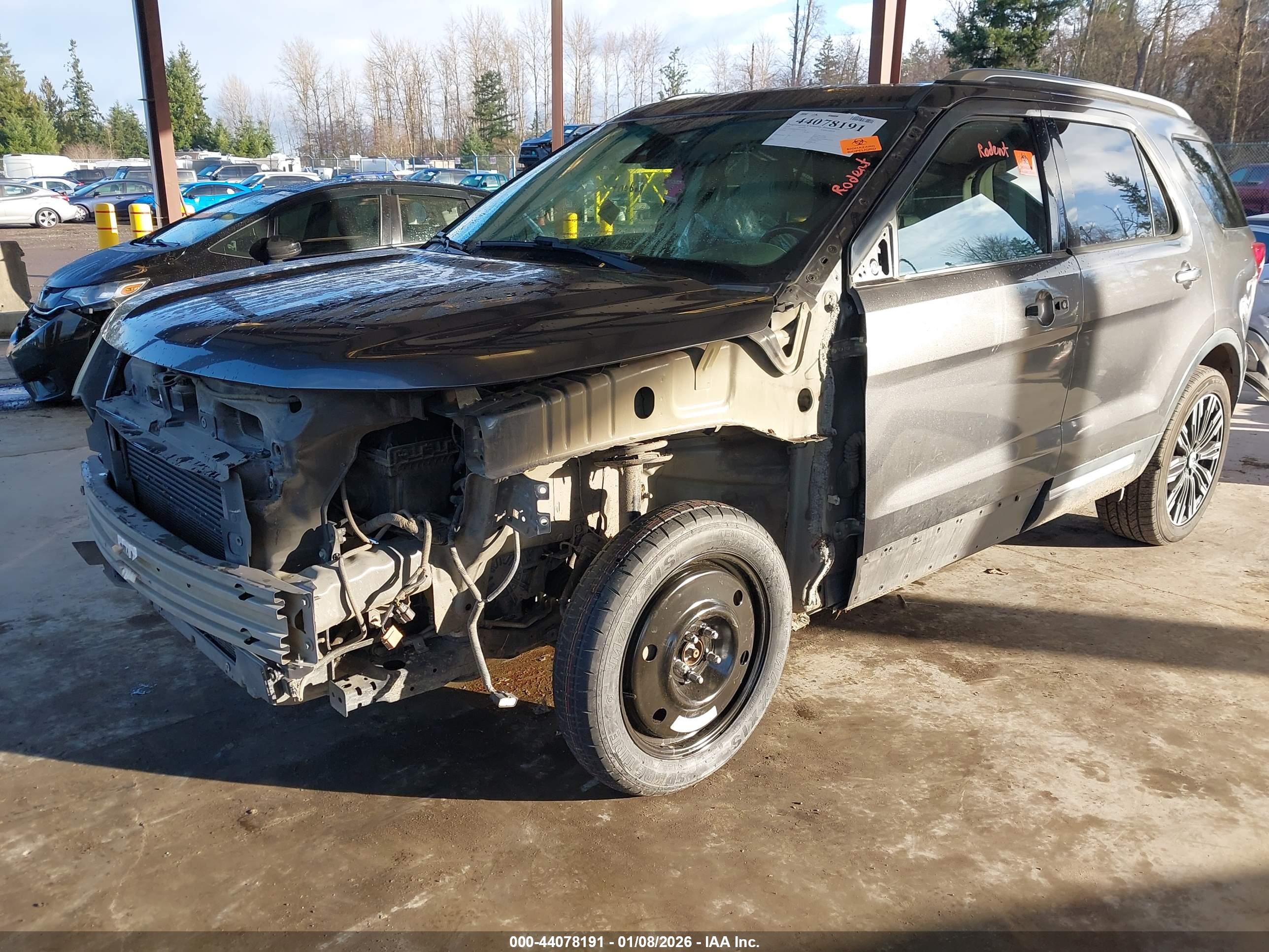 FORD EXPLORER image 6