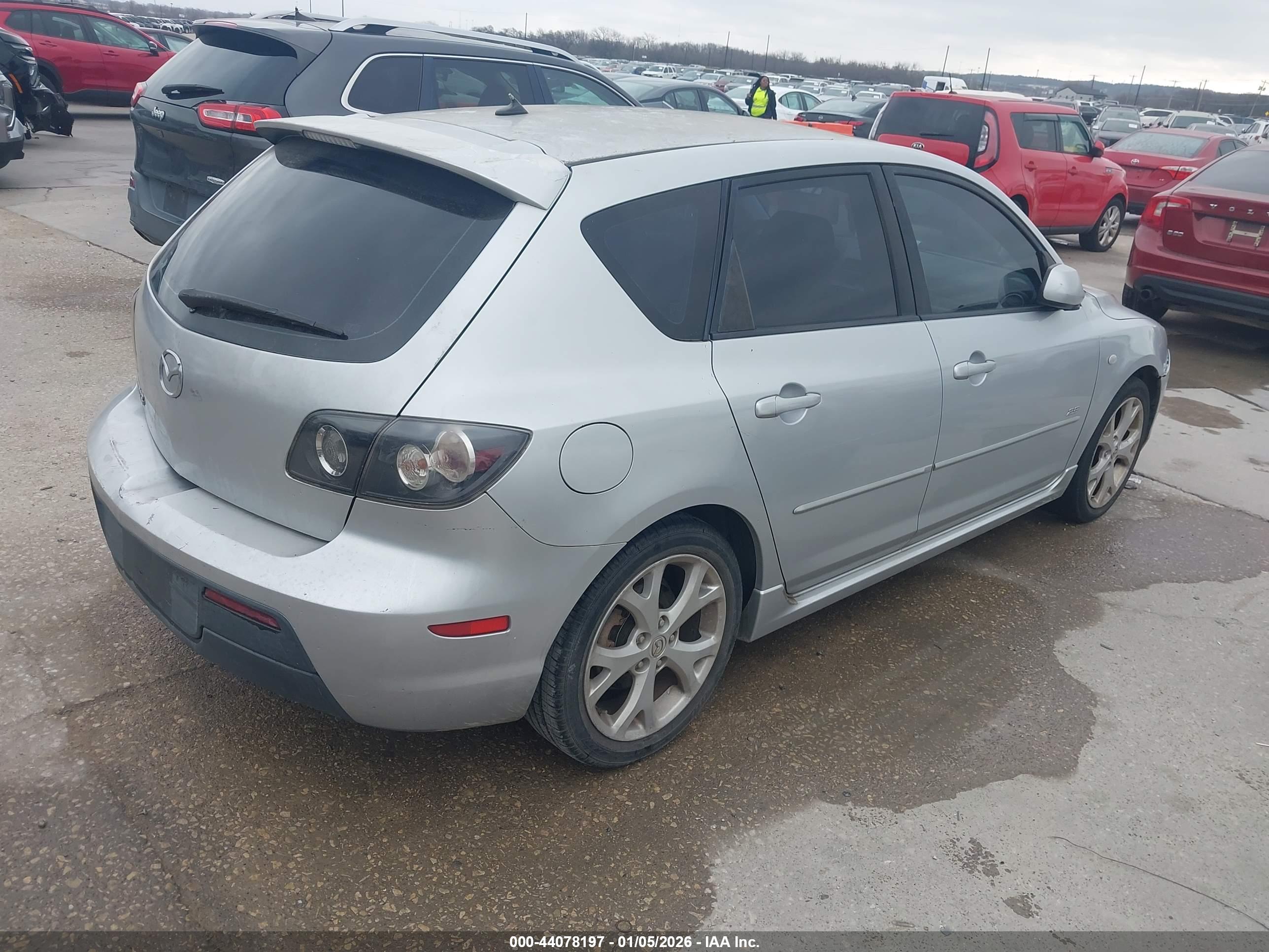 MAZDA MAZDA3 image 4