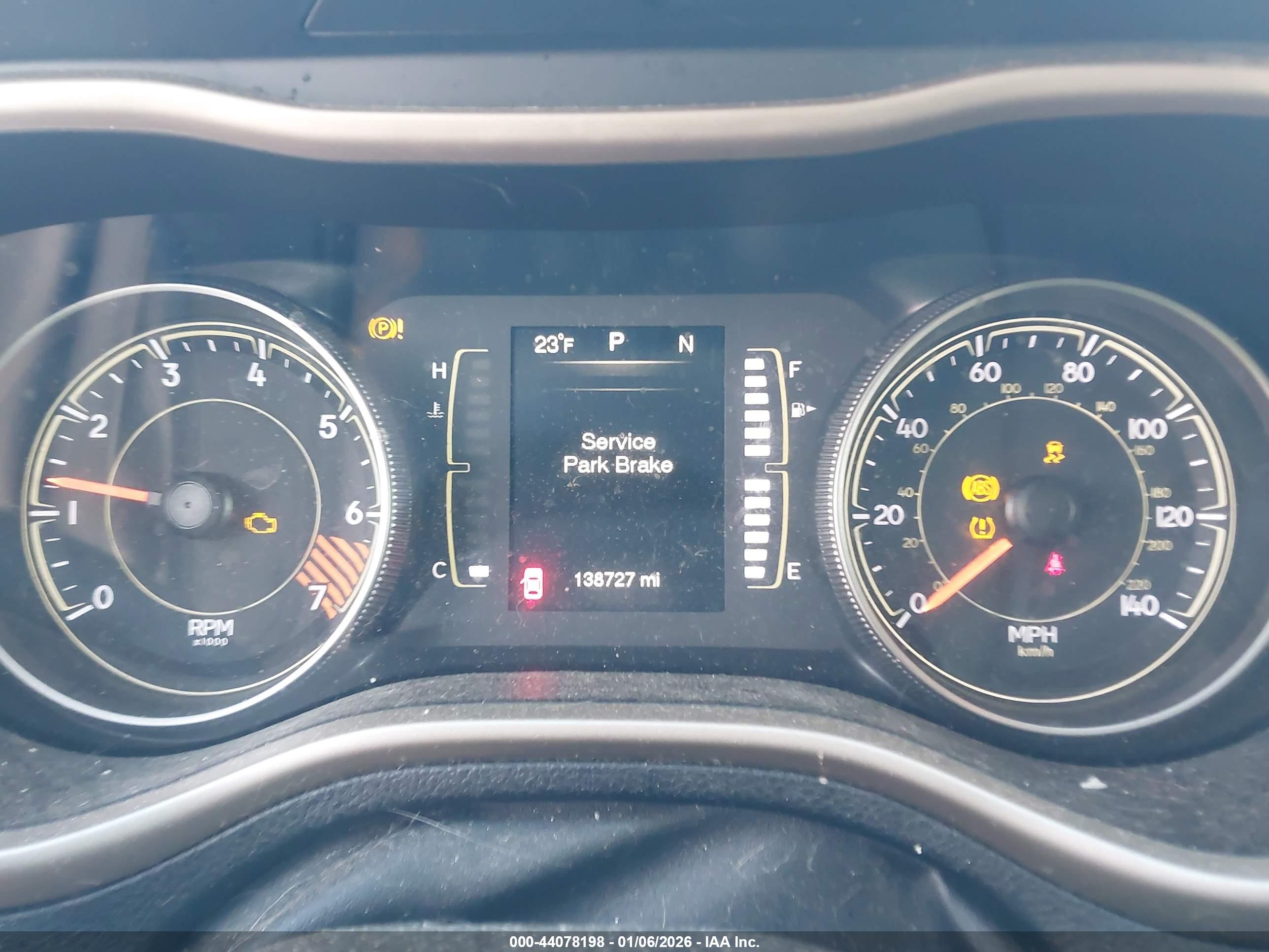 JEEP CHEROKEE image 7