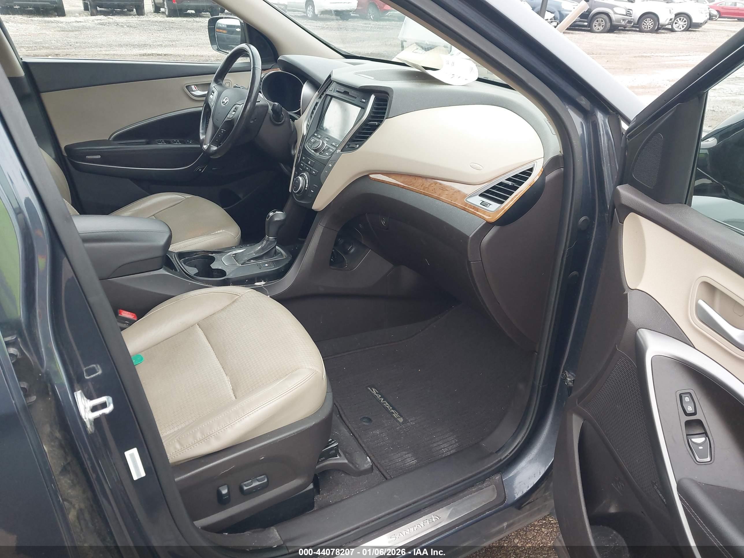 HYUNDAI SANTA image 5