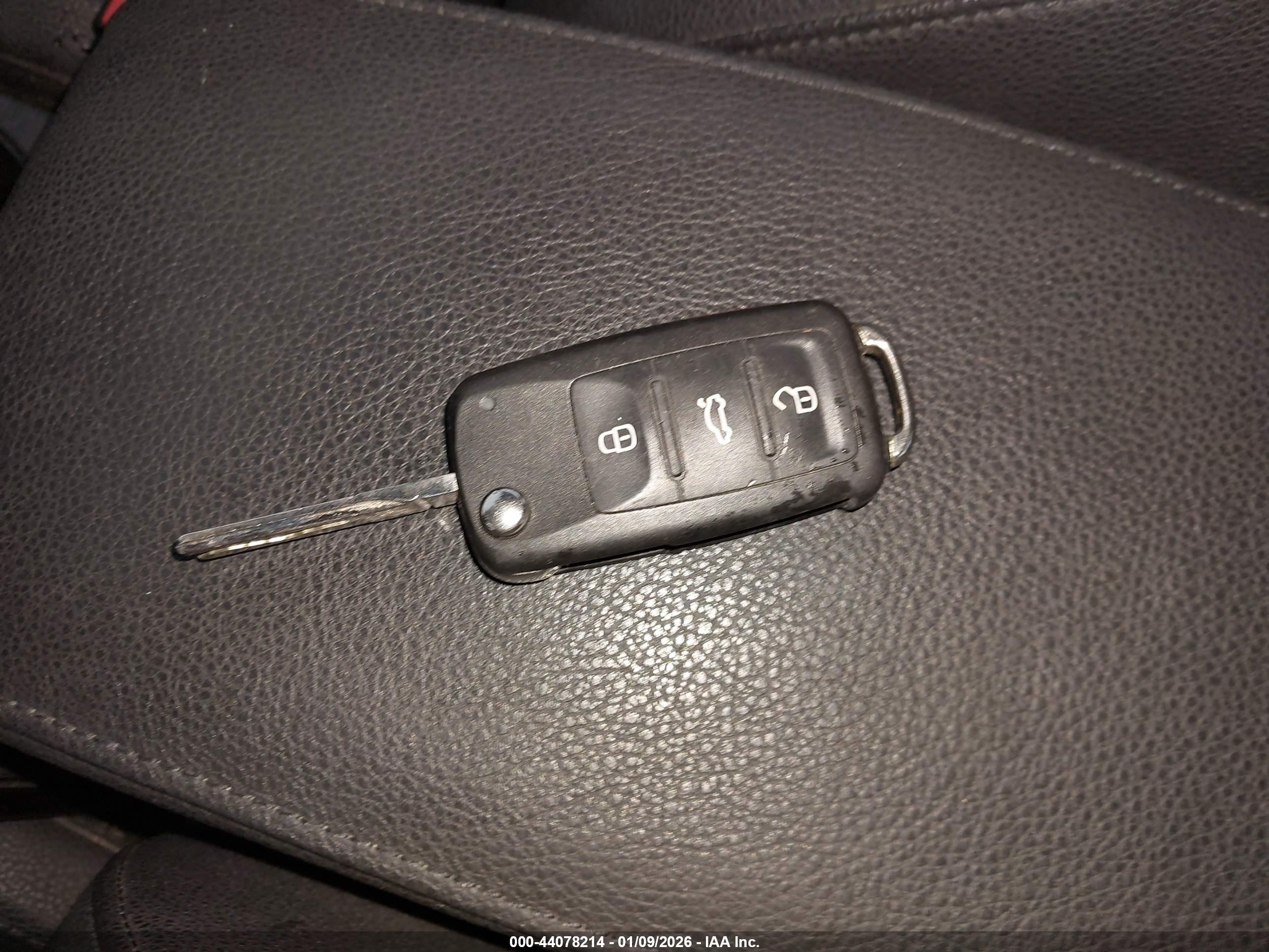 VOLKSWAGEN JETTA image 11