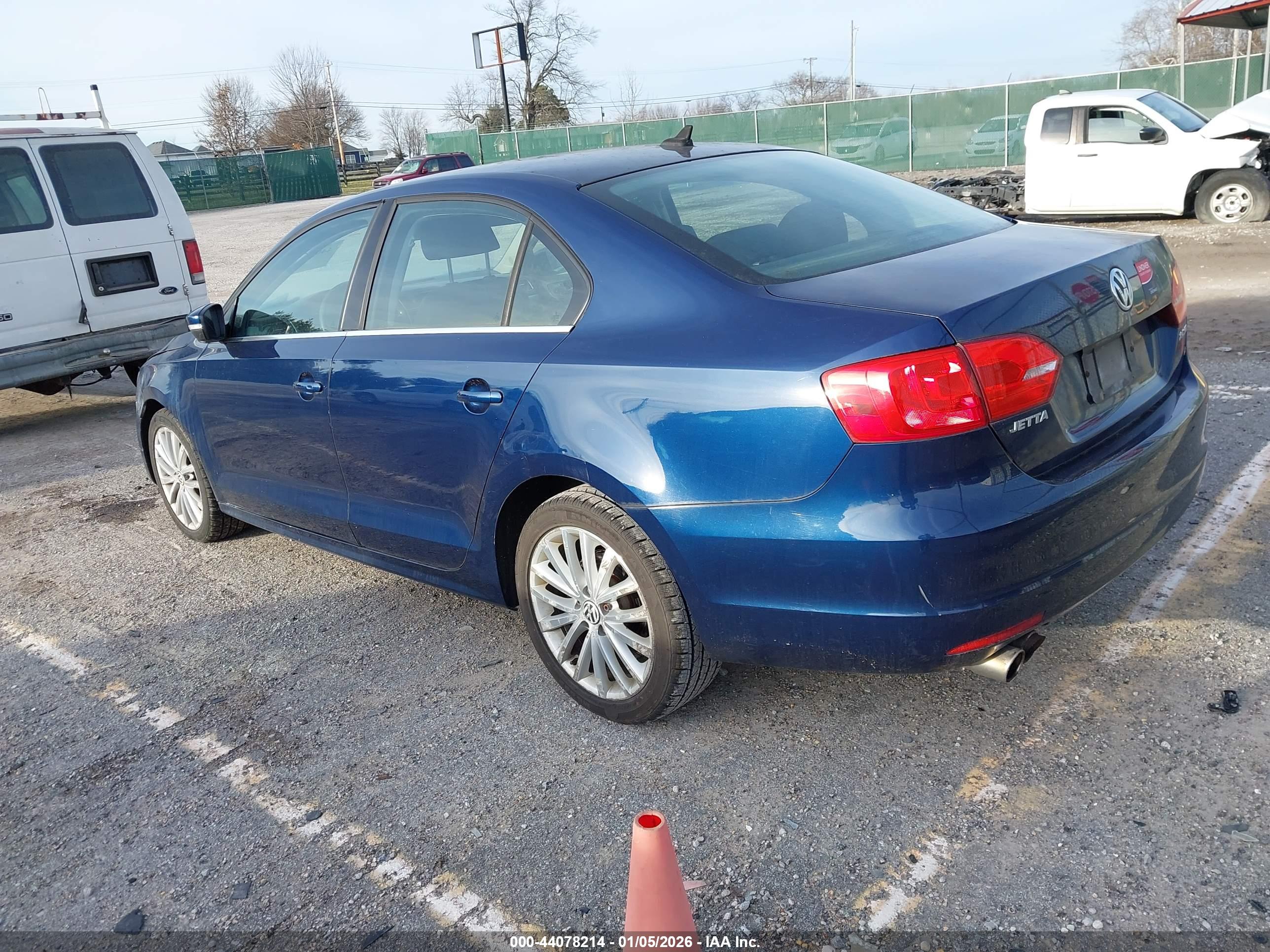 VOLKSWAGEN JETTA image 3