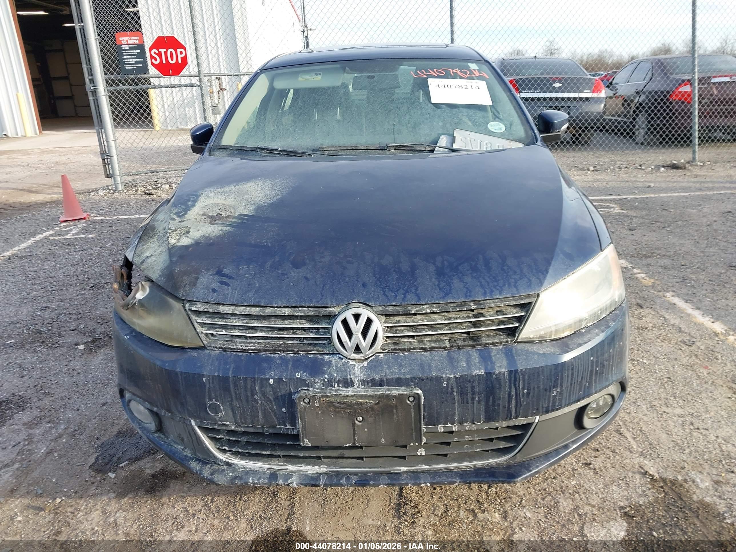 VOLKSWAGEN JETTA image 6