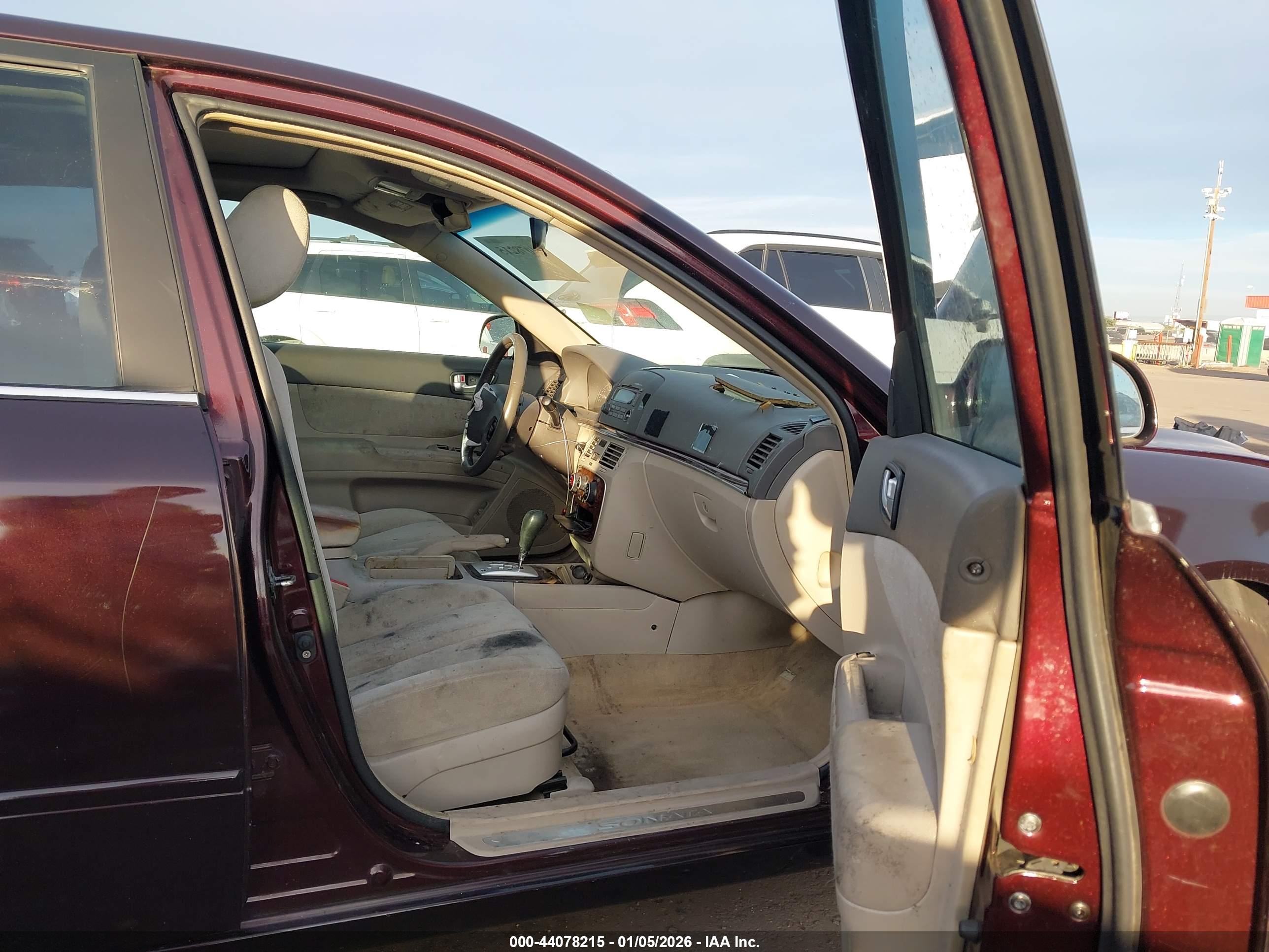 HYUNDAI SONATA image 5