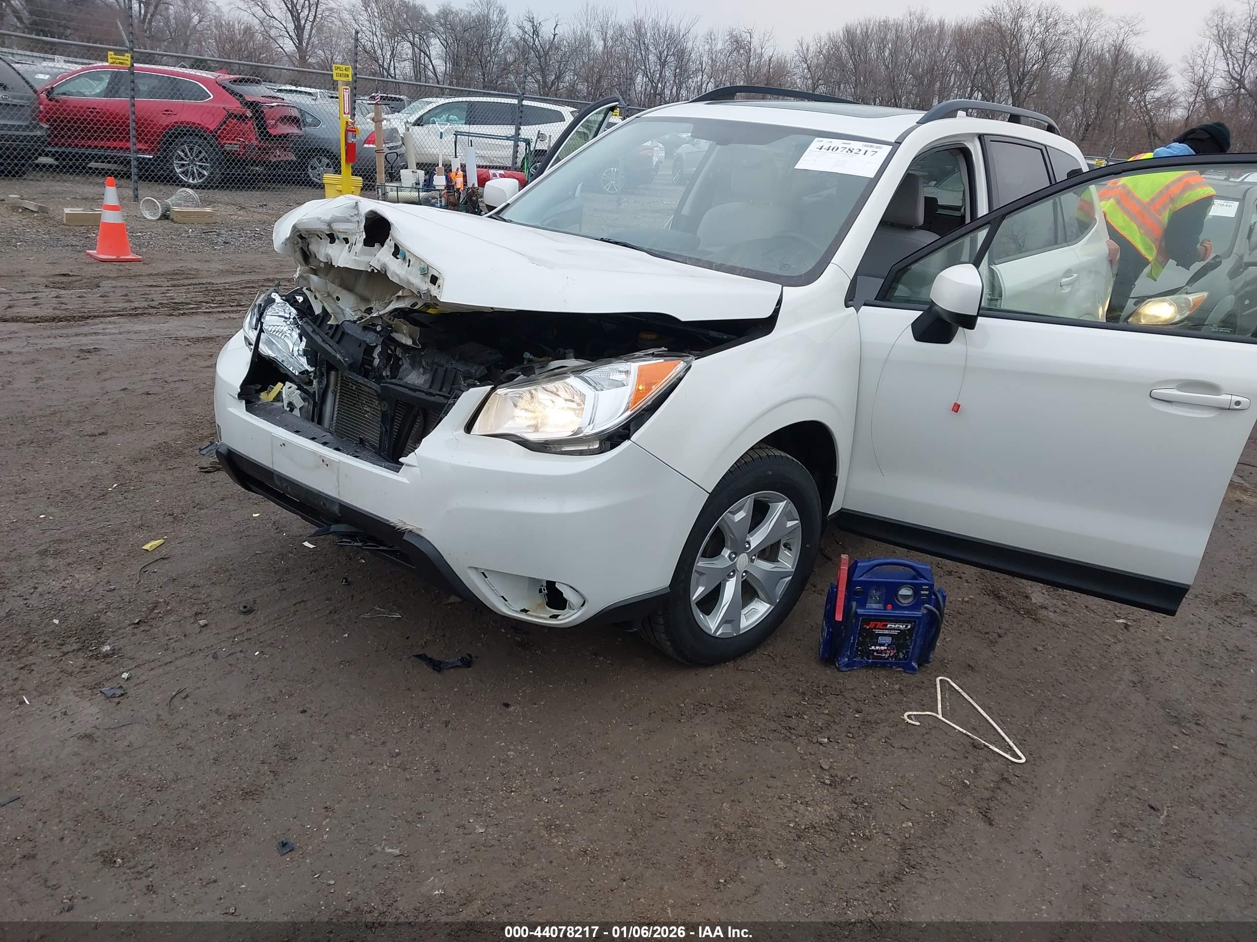 SUBARU FORESTER image 2