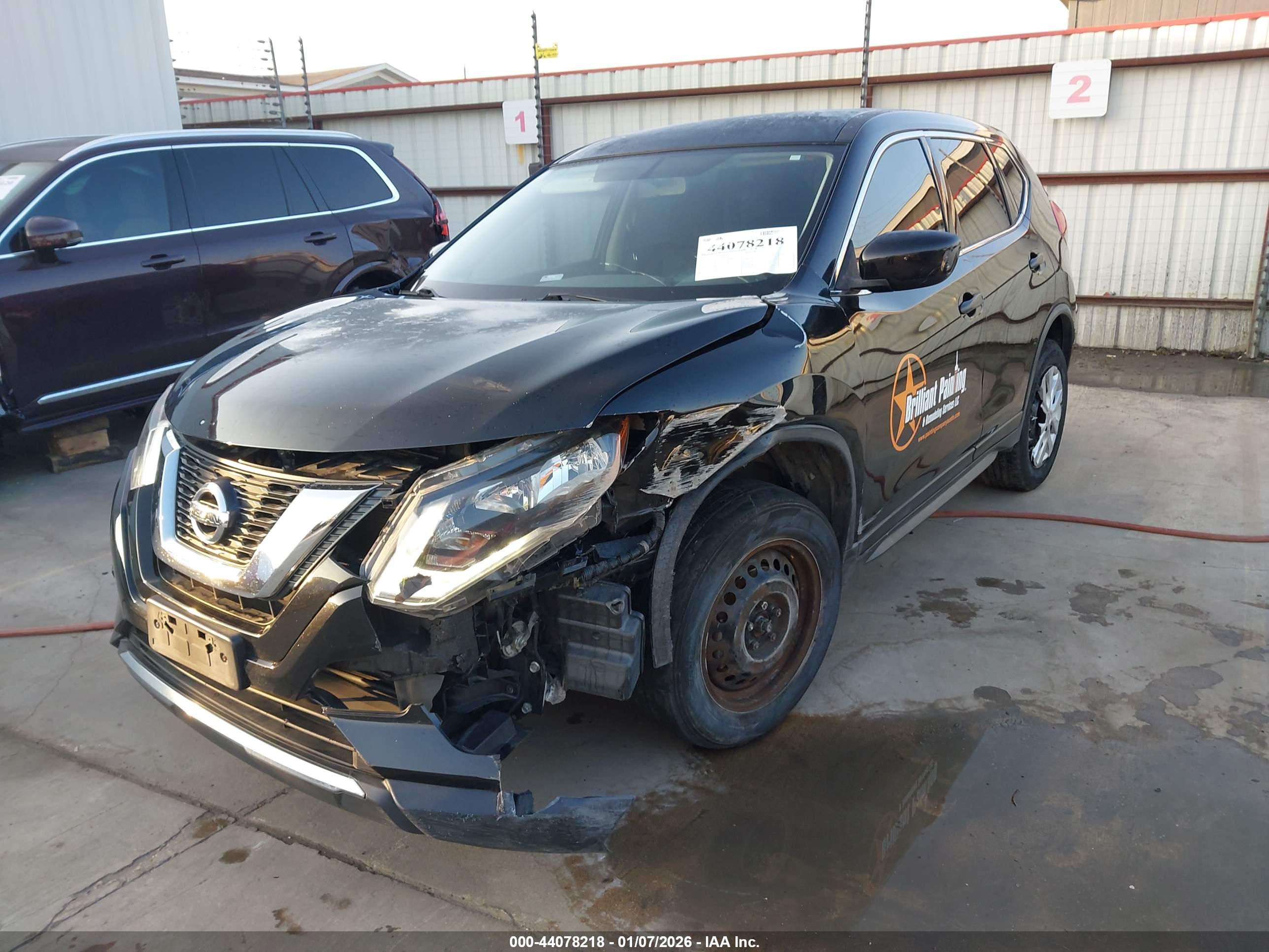 NISSAN ROGUE image 2