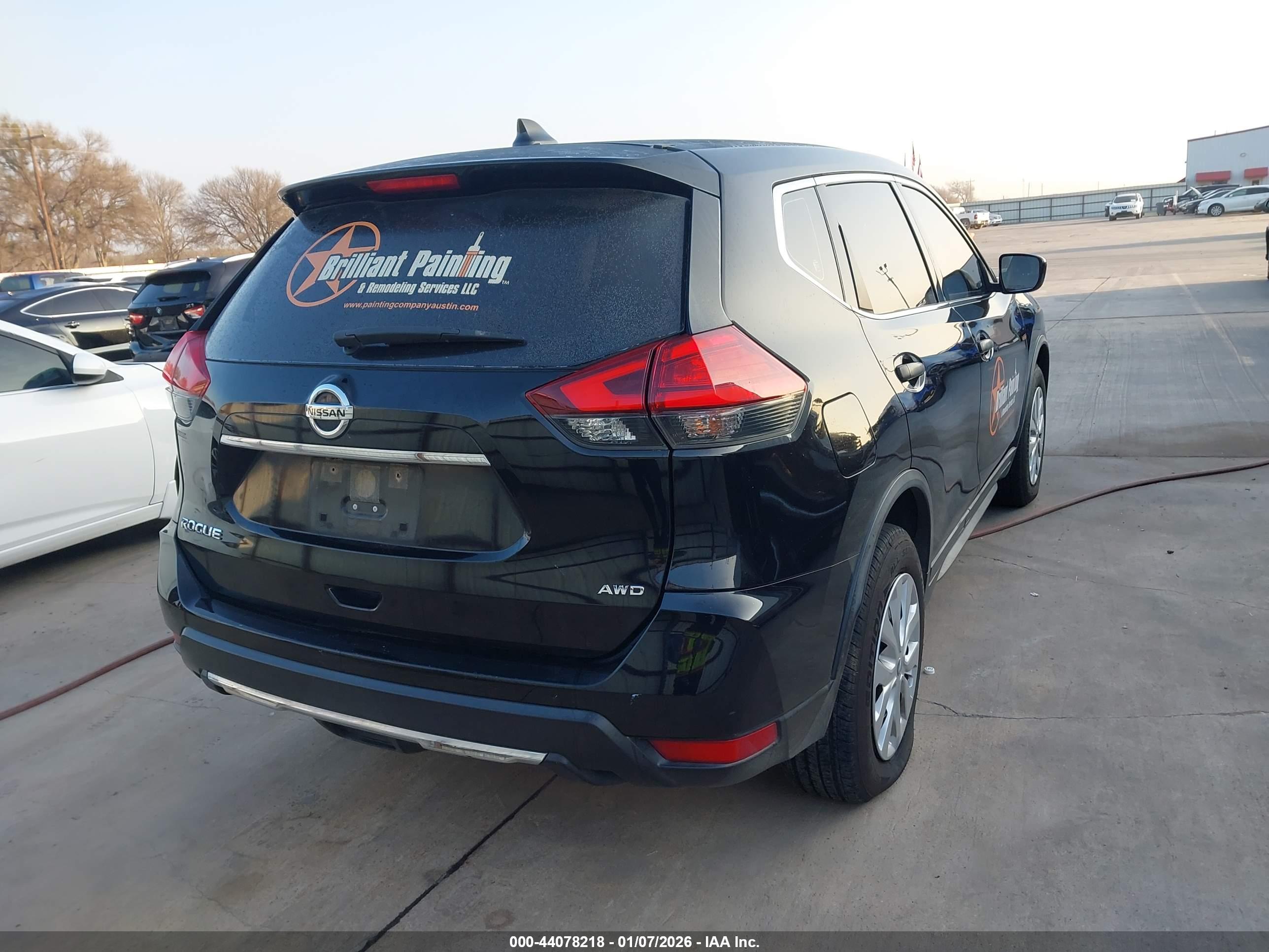 NISSAN ROGUE image 4