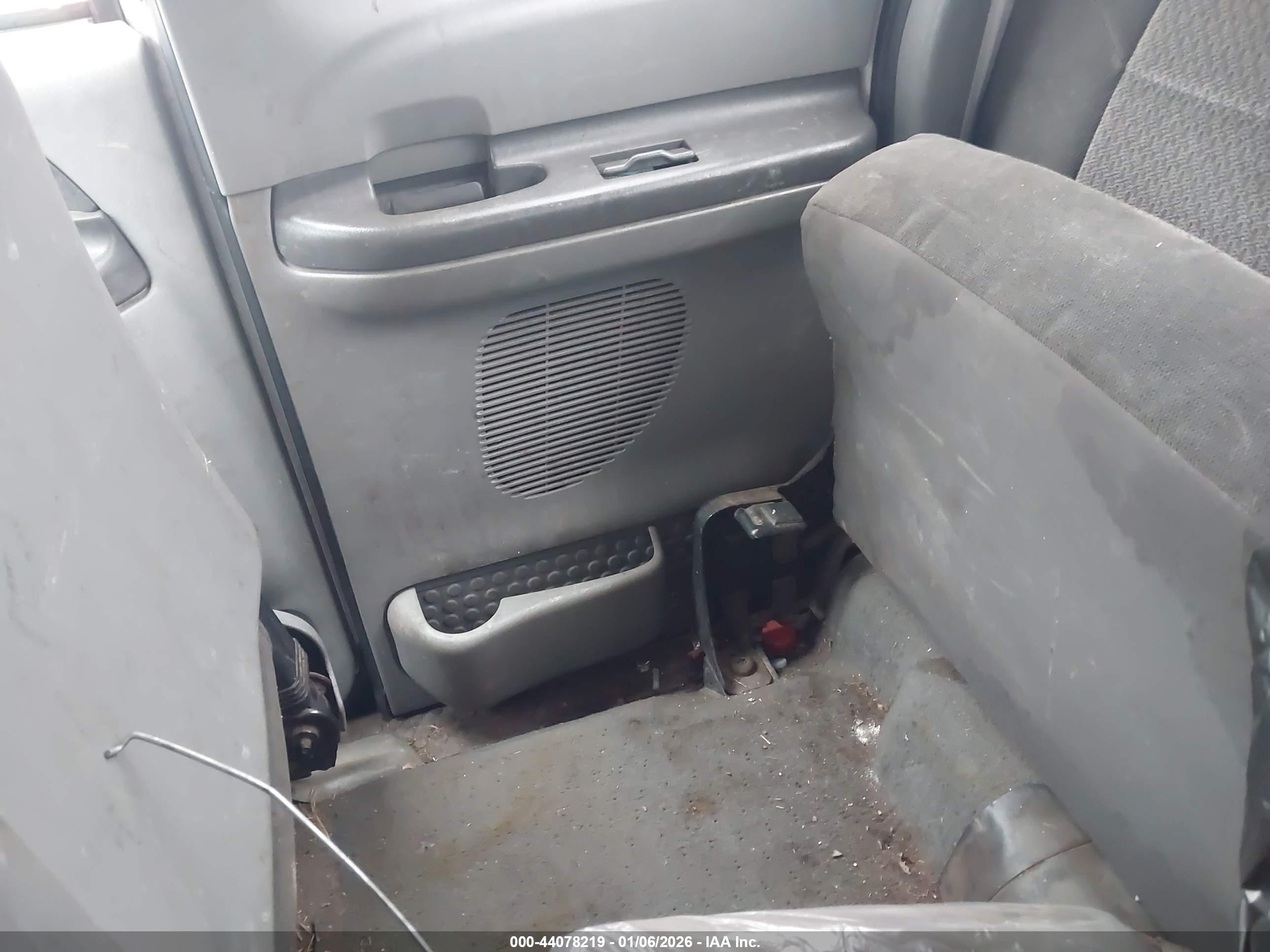 FORD F-250 image 8