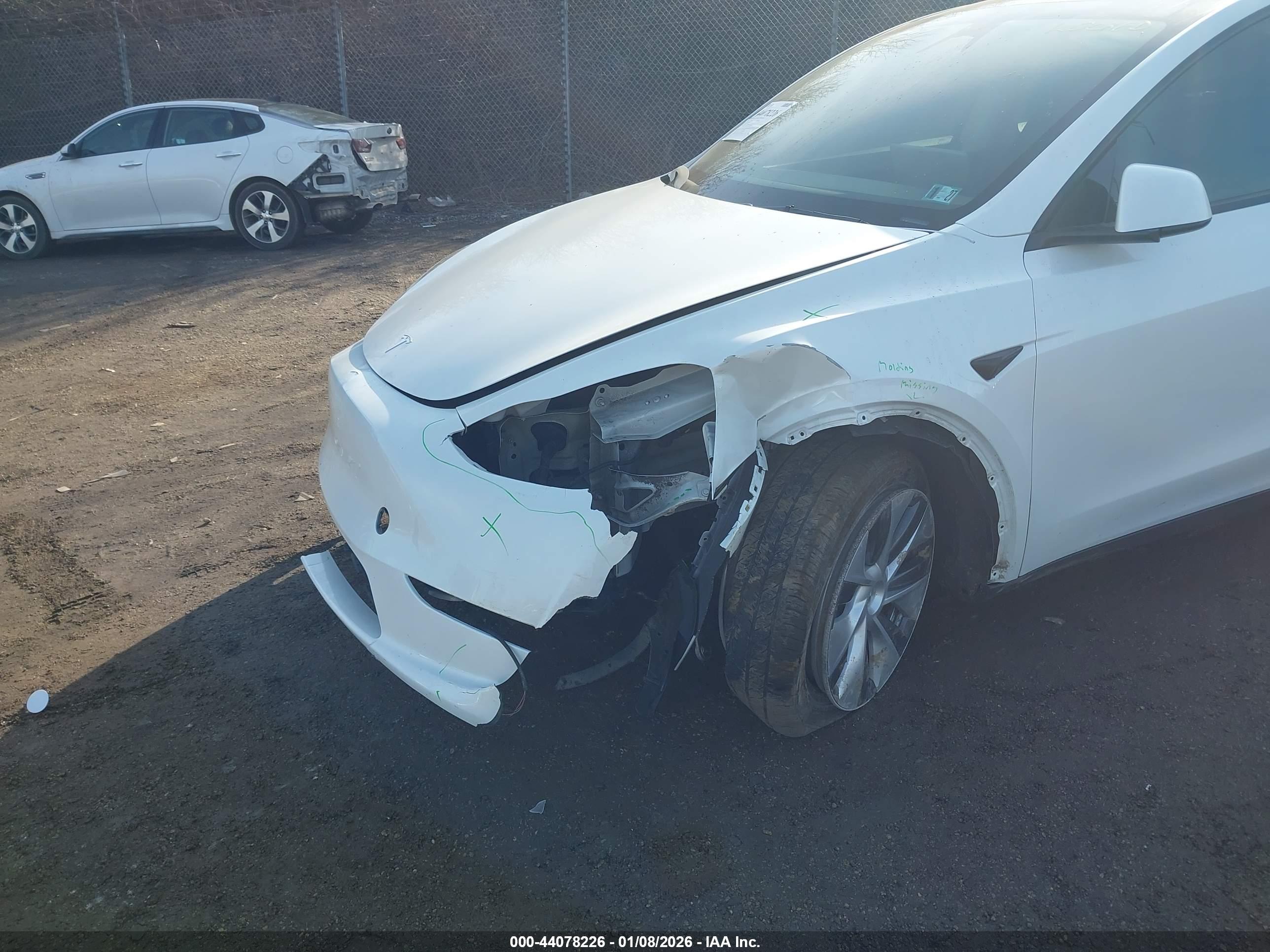 TESLA MODEL image 6