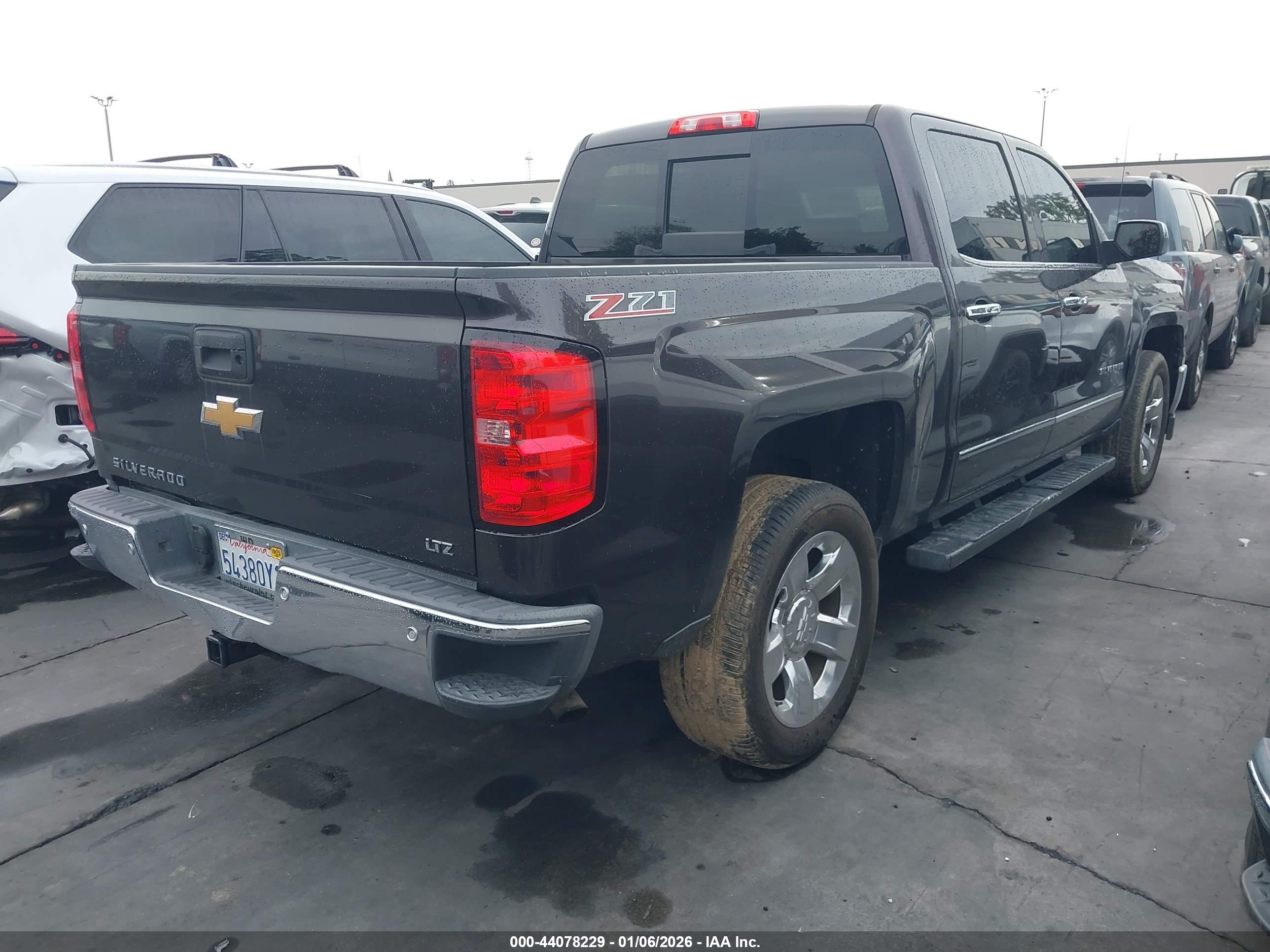CHEVROLET SILVERADO image 4
