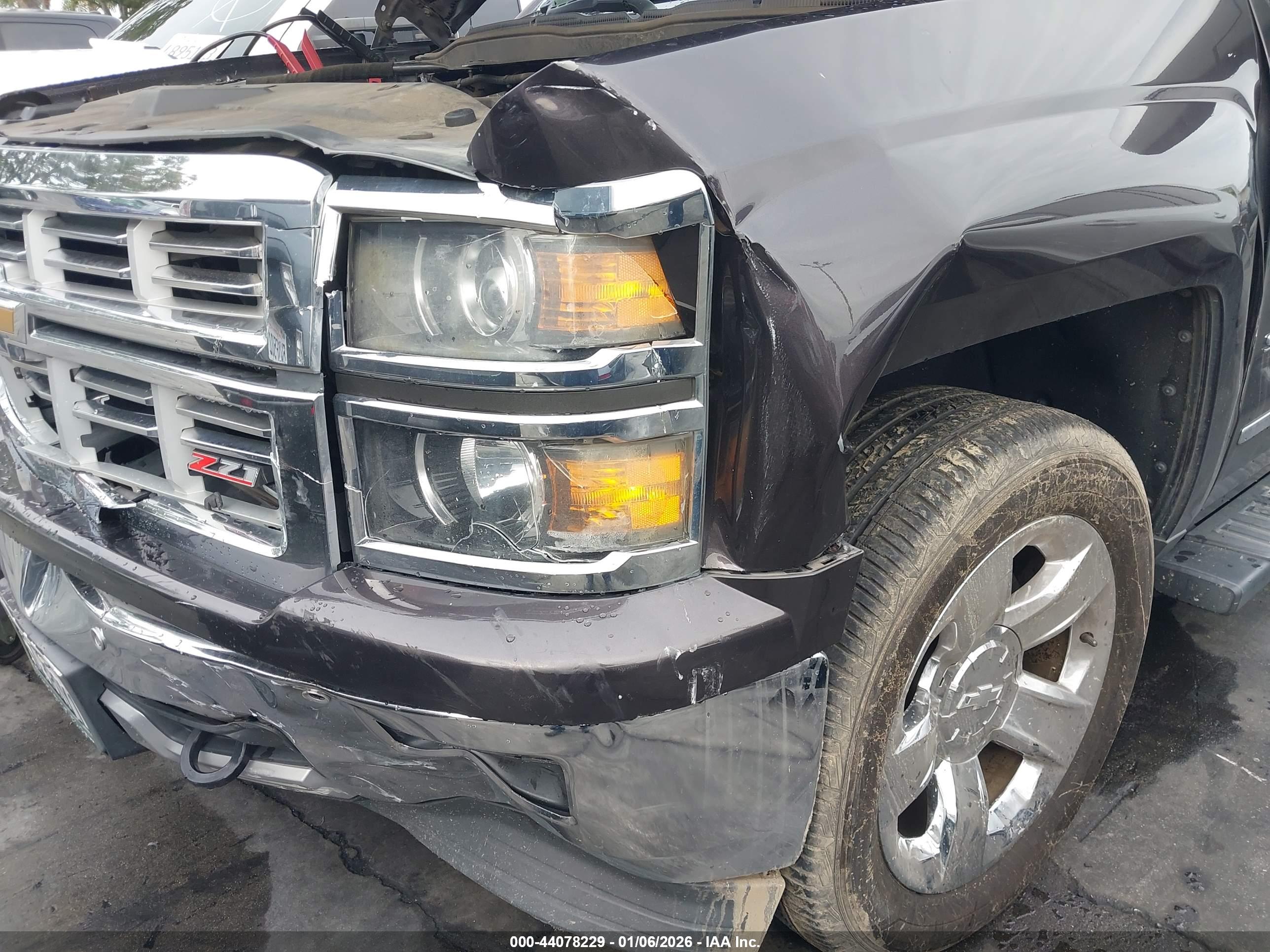 CHEVROLET SILVERADO image 6