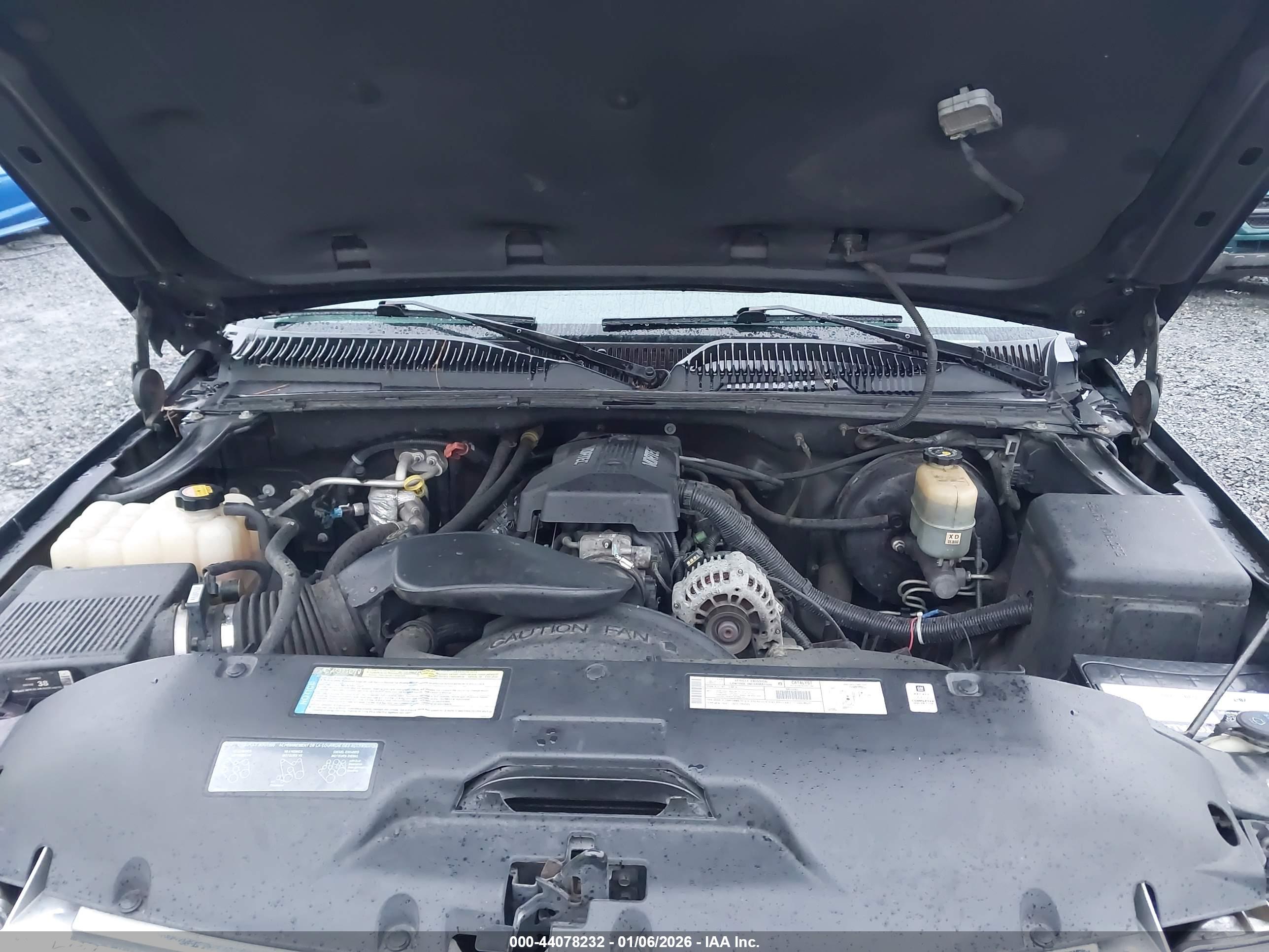 CHEVROLET SILVERADO image 10