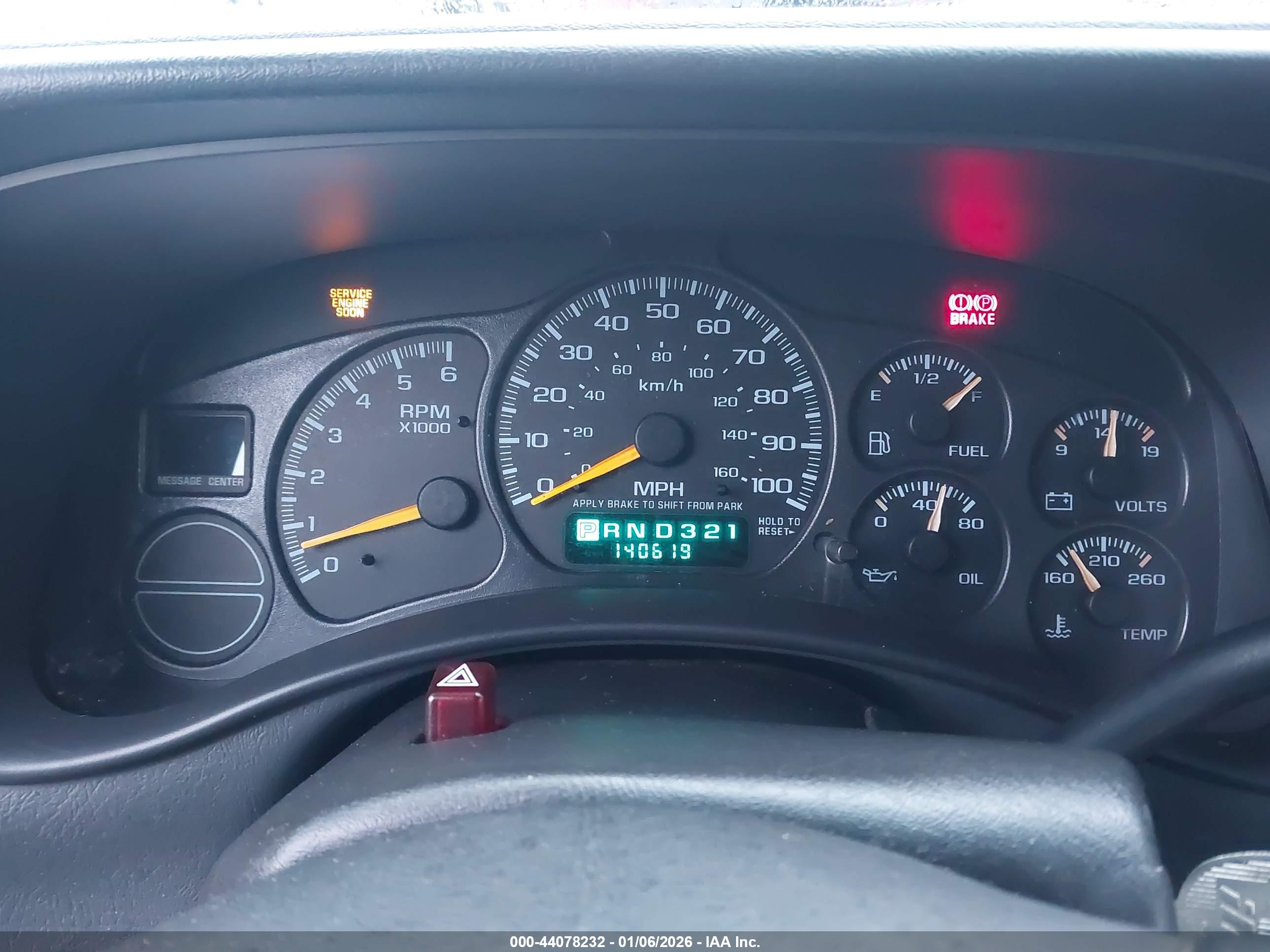 CHEVROLET SILVERADO image 7