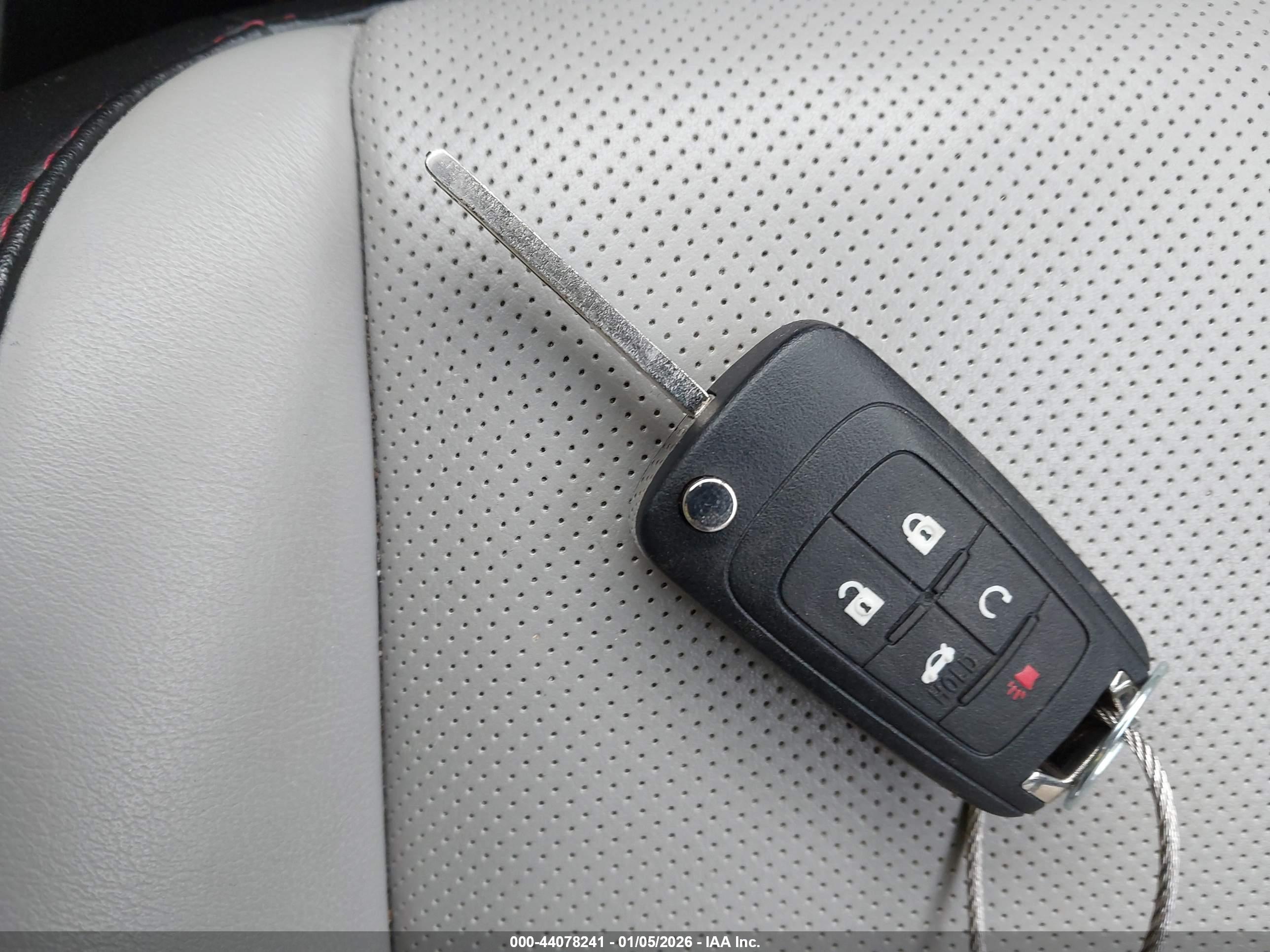 GMC TERRAIN image 11